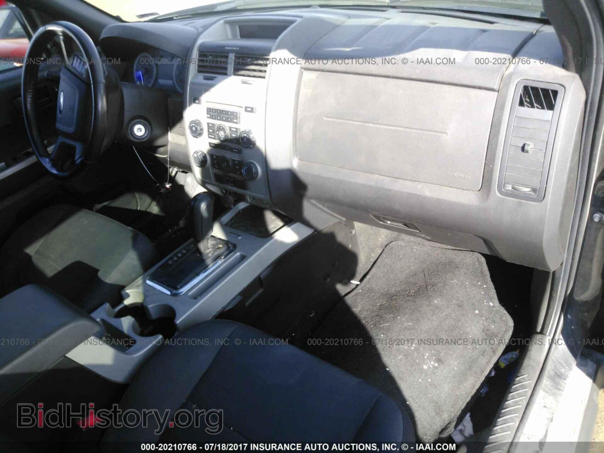 2011 Ford Escape - VIN: 1FMCU9DG2BKB52958 - Фото 5