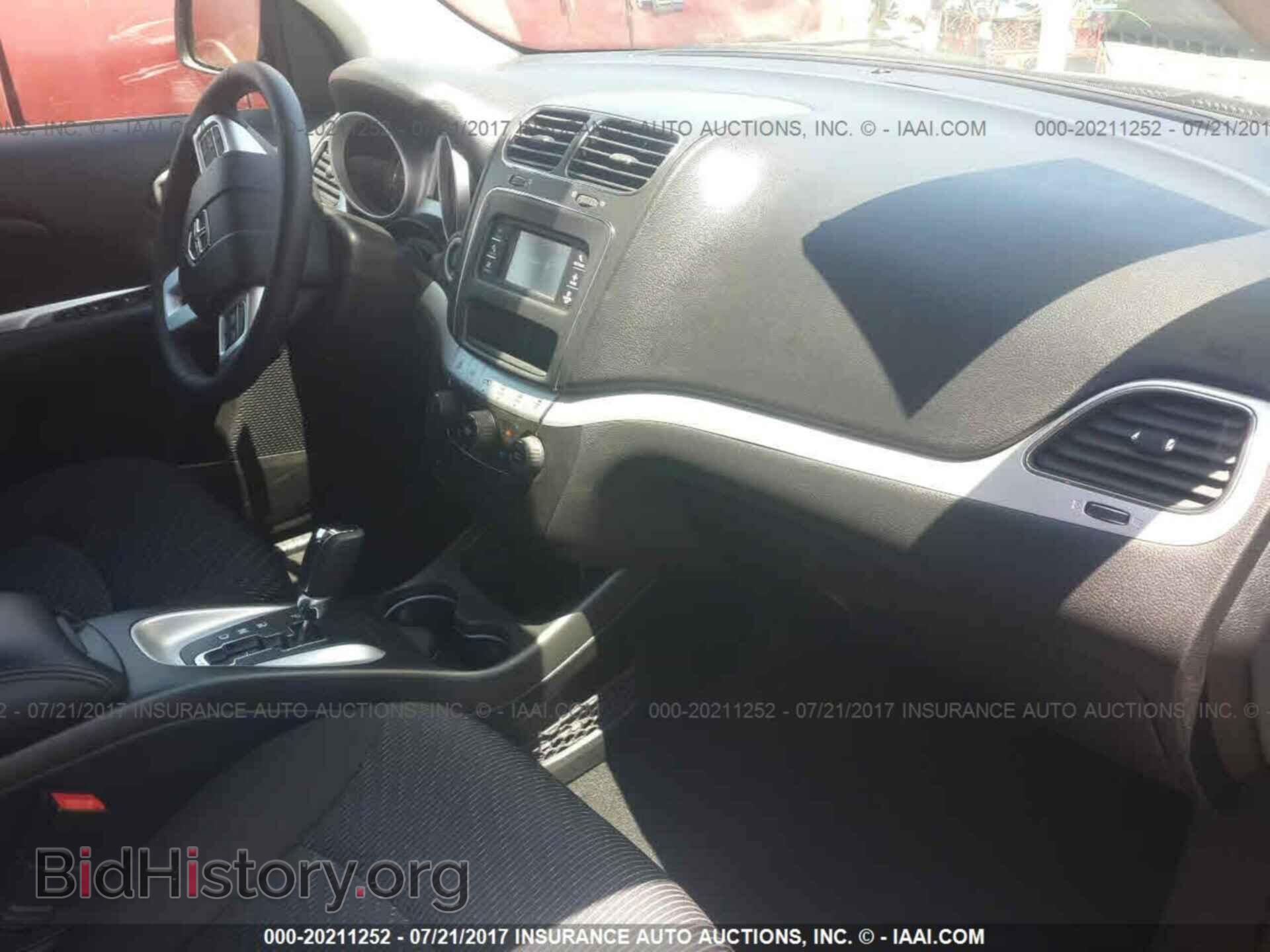2016 Dodge Journey - VIN: 3C4PDCAB2GT241205 - Photo 5