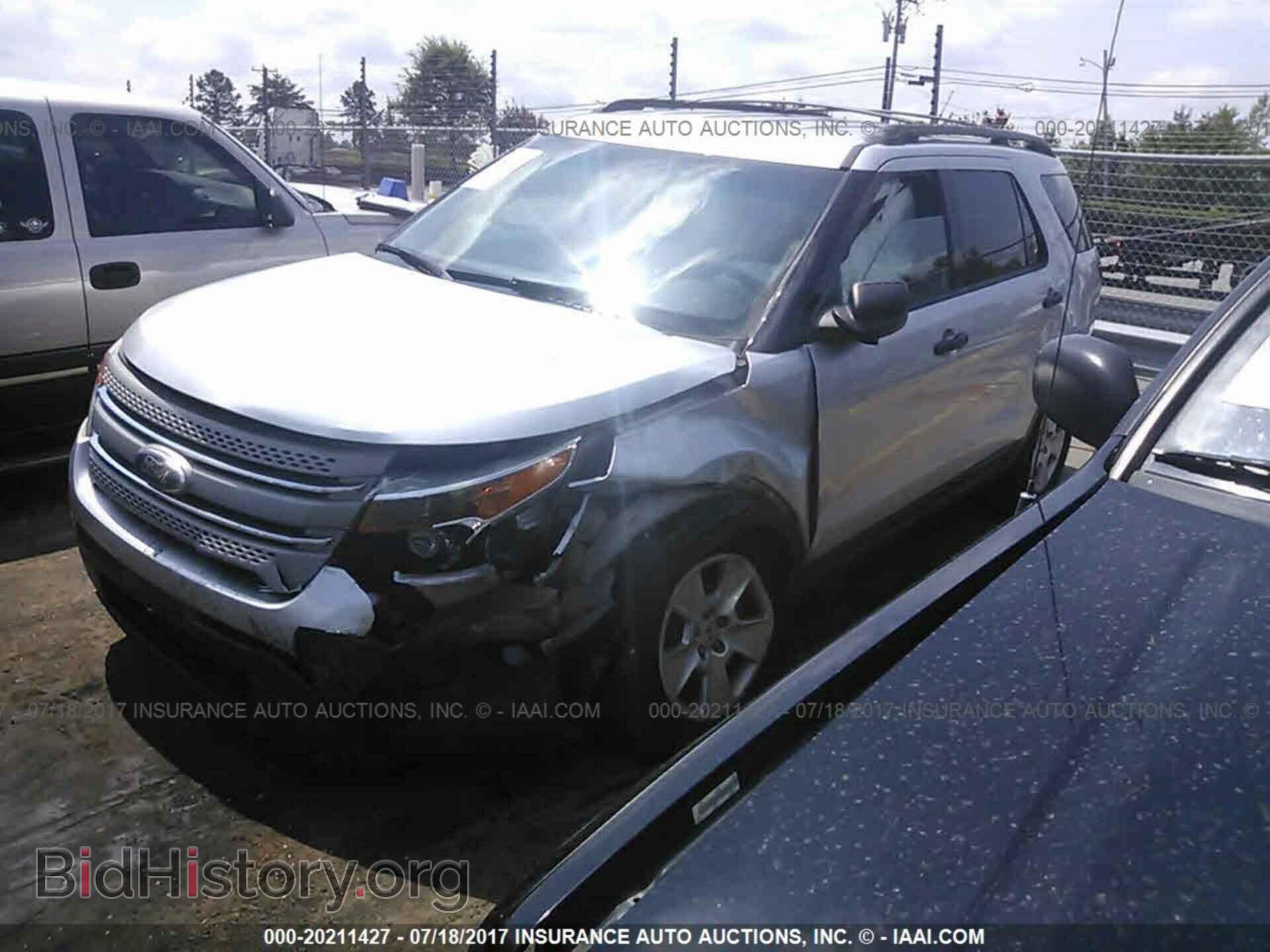 2012 Ford Explorer - VIN: 1FMHK7B81CGA15204 - Фото 2
