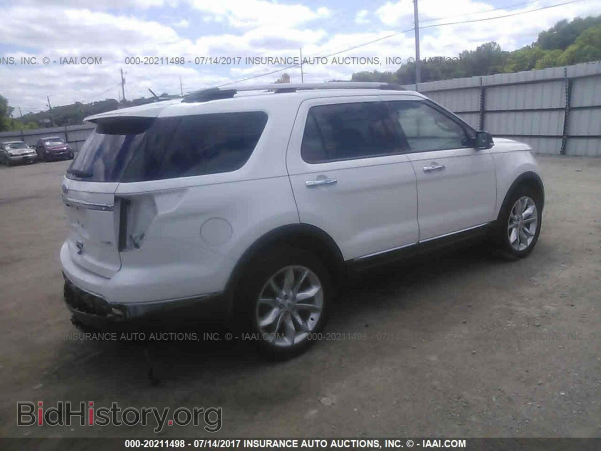 2013 Ford Explorer - VIN: 1FM5K8D87DGA70876 - Photo 4
