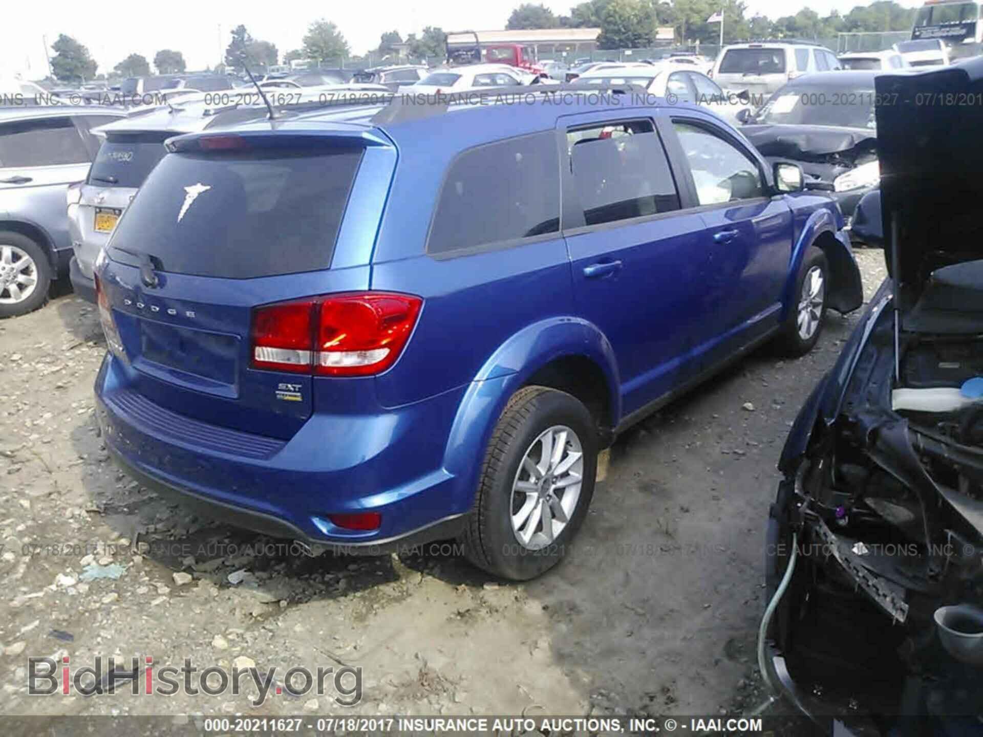 2015 Dodge Journey - VIN: 3C4PDCBG8FT743239 - Photo 4