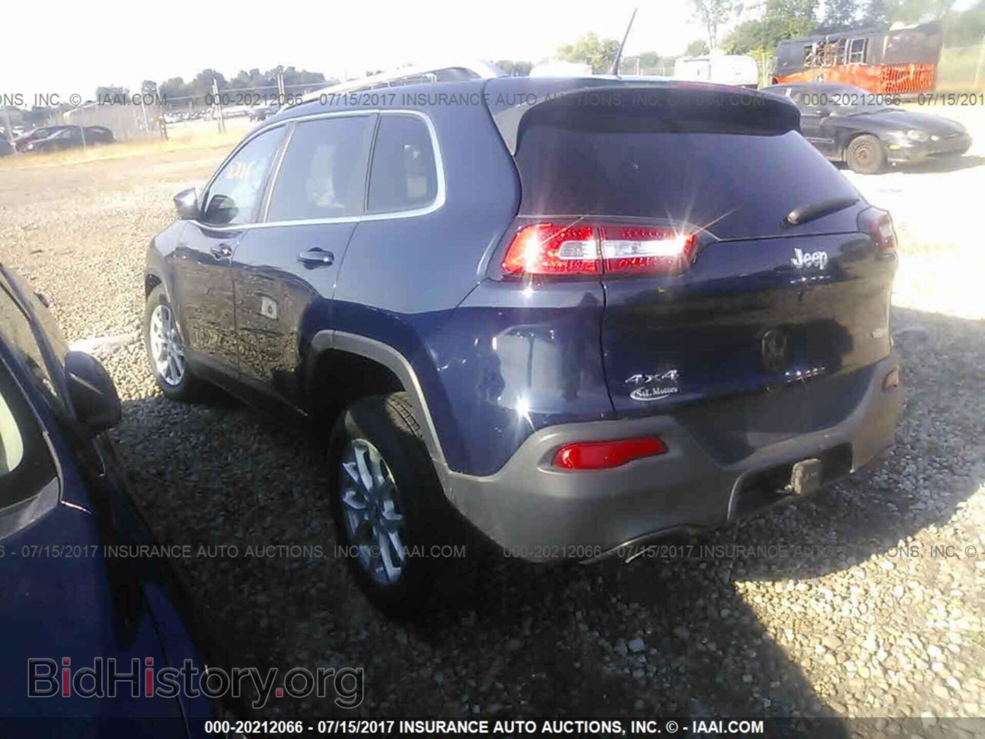 2015 Jeep Cherokee - VIN: 1C4PJMCB2FW678920 - Photo 3