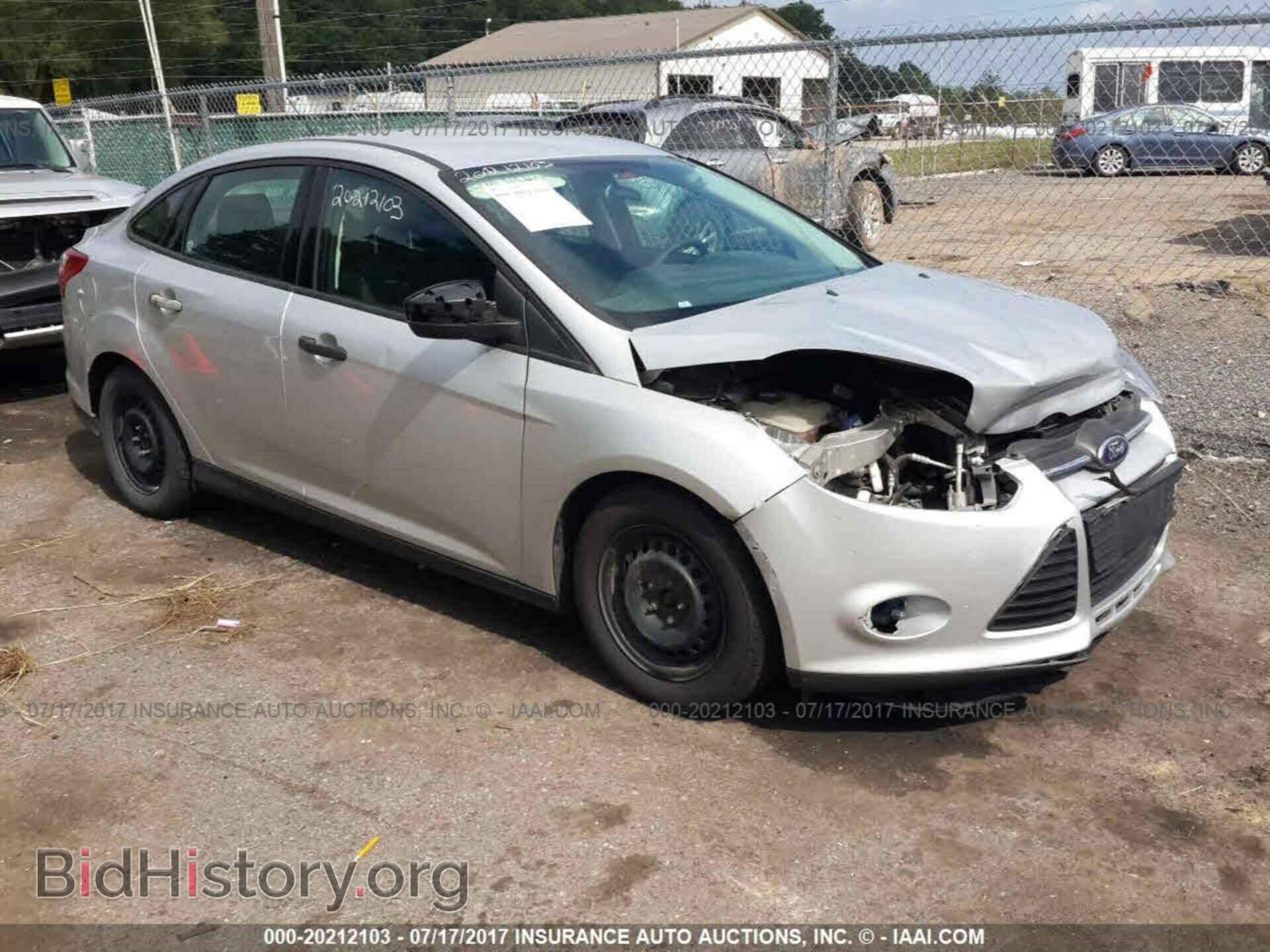 Photo 1FAHP3E23CL309397 - Ford Focus 2012