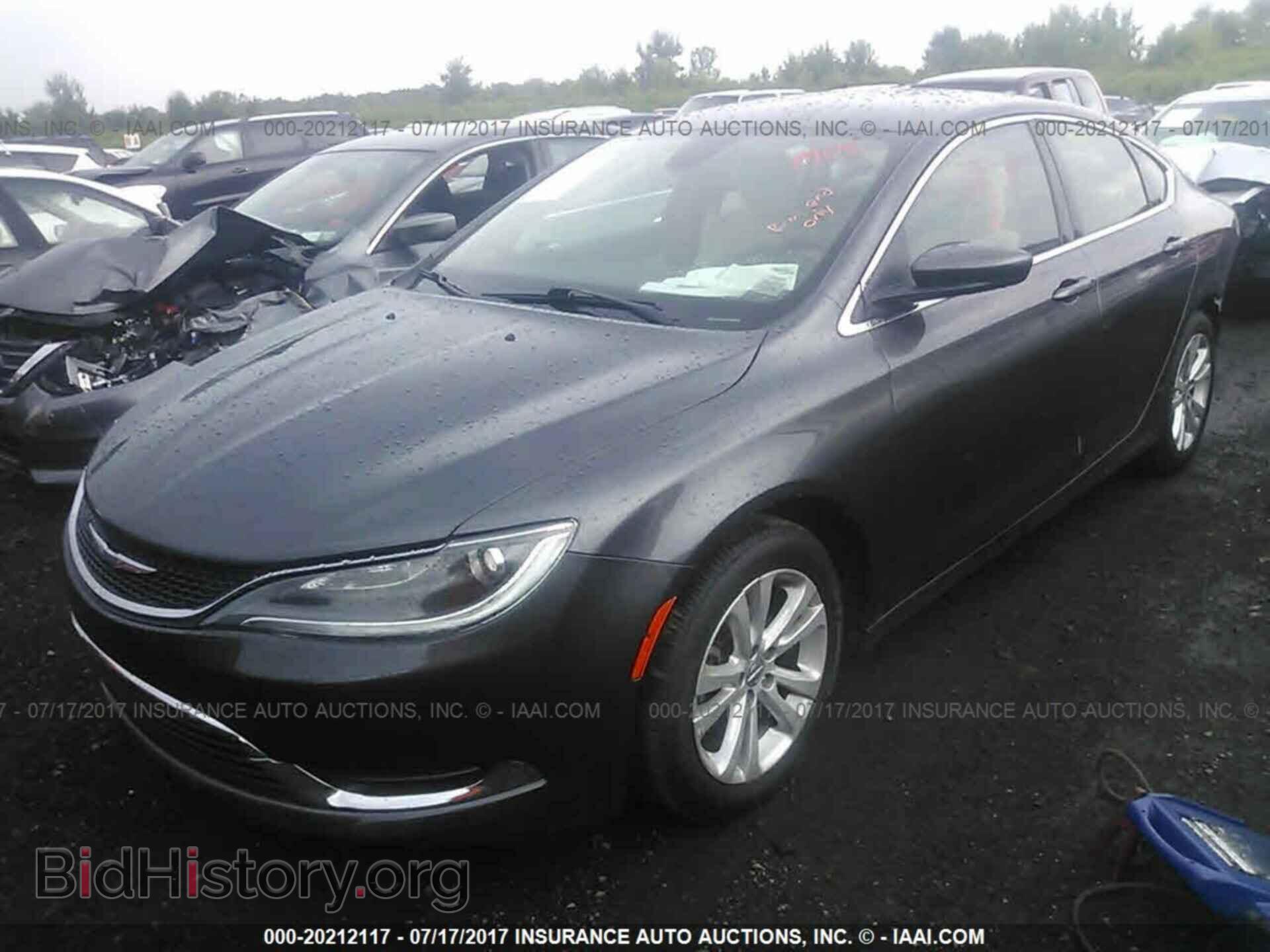 2015 Chrysler 200 - VIN: 1C3CCCAB1FN734278 - Photo 2