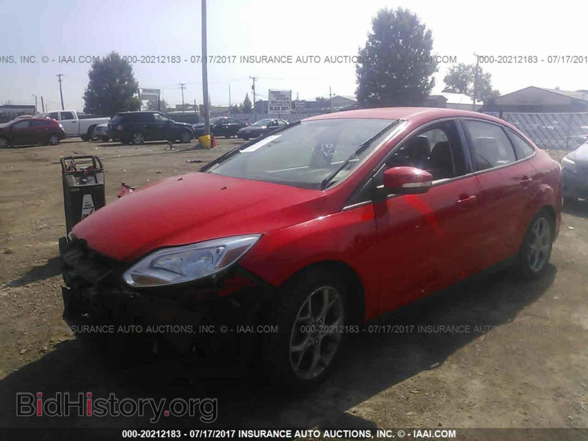 2014 Ford Focus - VIN: 1FADP3F29EL288605 - Фото 2