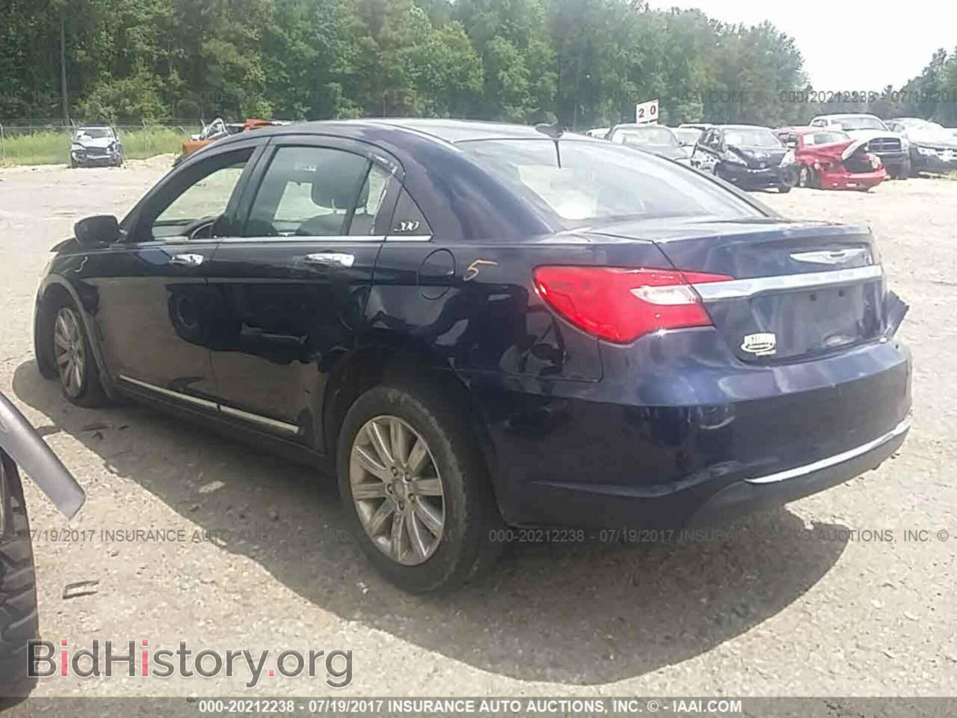 2013 Chrysler 200 - VIN: 1C3CCBBB2DN597079 - Photo 3