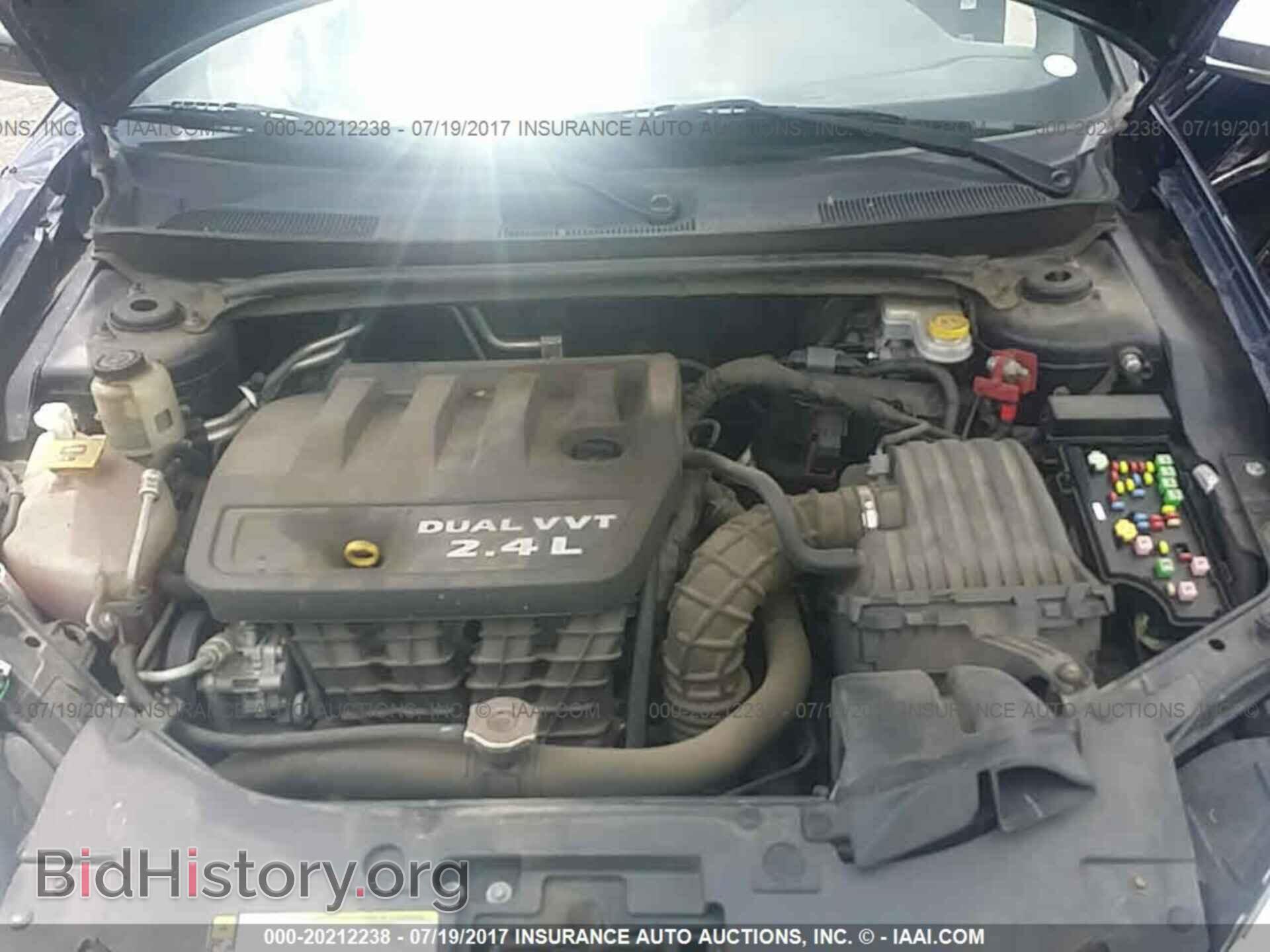 2013 Chrysler 200 - VIN: 1C3CCBBB2DN597079 - Photo 10