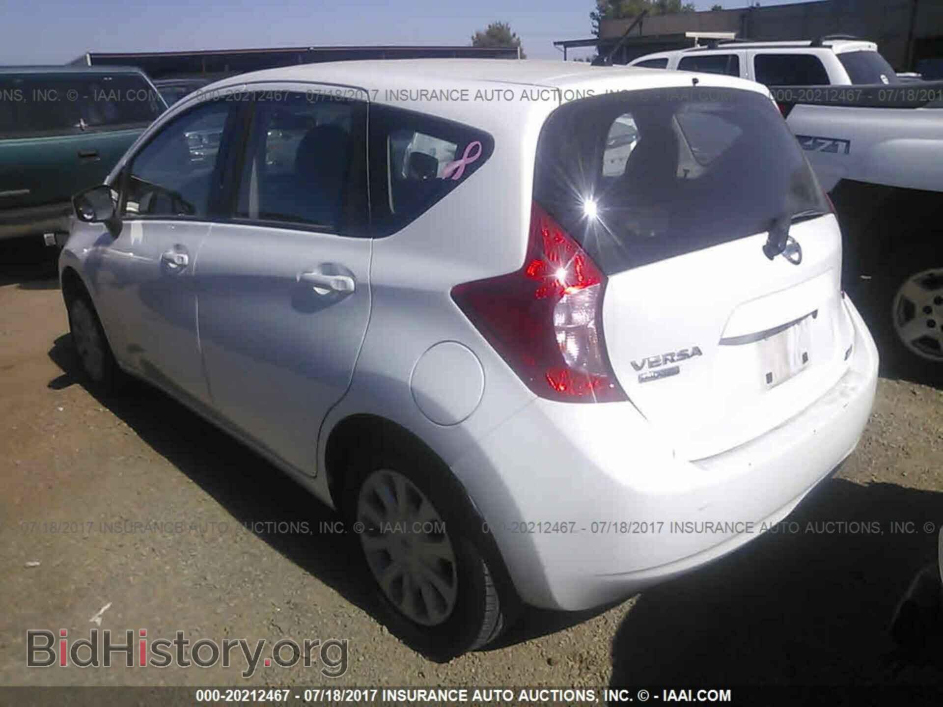 2015 Nissan Versa note - VIN: 3N1CE2CPXFL412055 - Фото 3