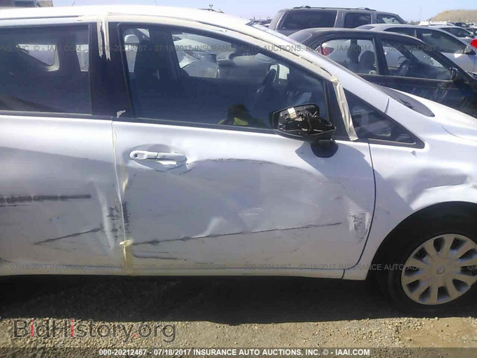 2015 Nissan Versa note - VIN: 3N1CE2CPXFL412055 - Фото 6