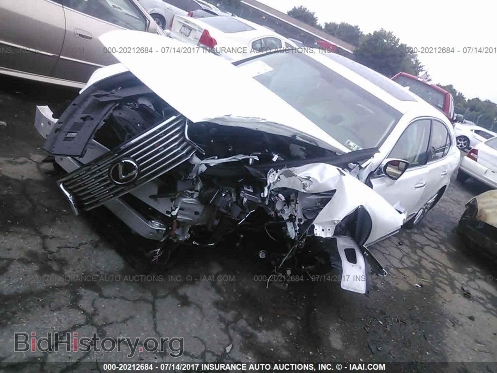 2017 Lexus Ls - VIN: JTHCL5EF1H5028661 - Фото 2