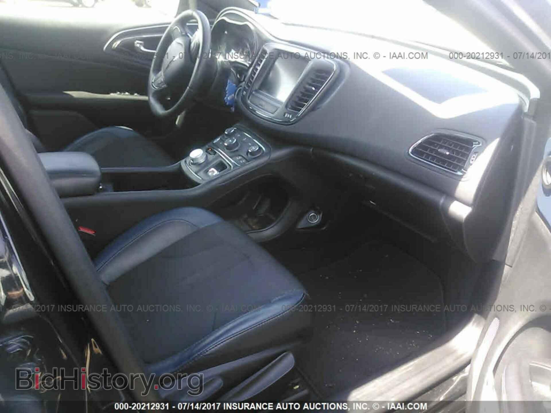 2016 Chrysler 200 - VIN: 1C3CCCBB0GN124789 - Photo 5