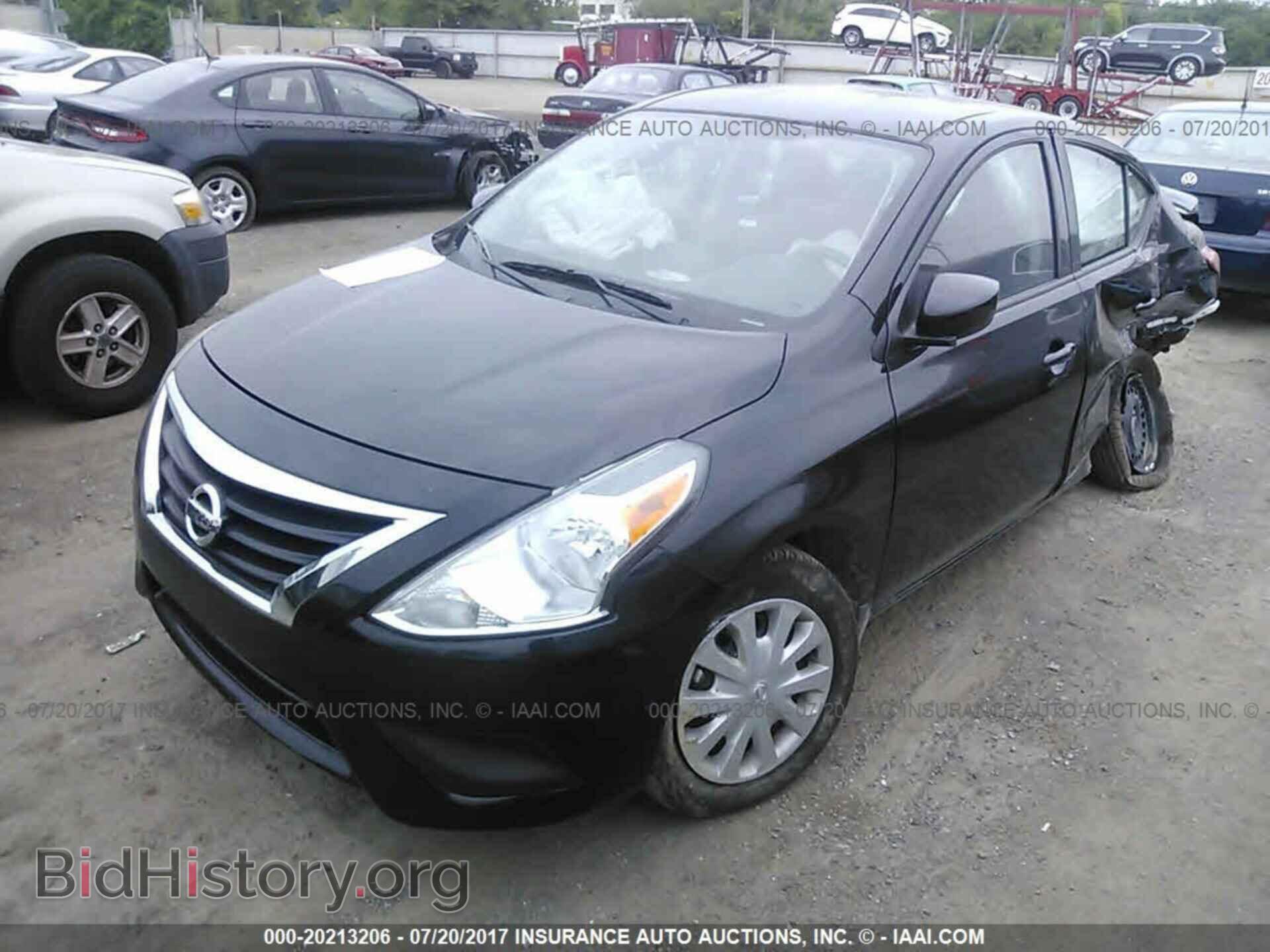 2017 Nissan Versa - VIN: 3N1CN7AP9HL832425 - Фото 2