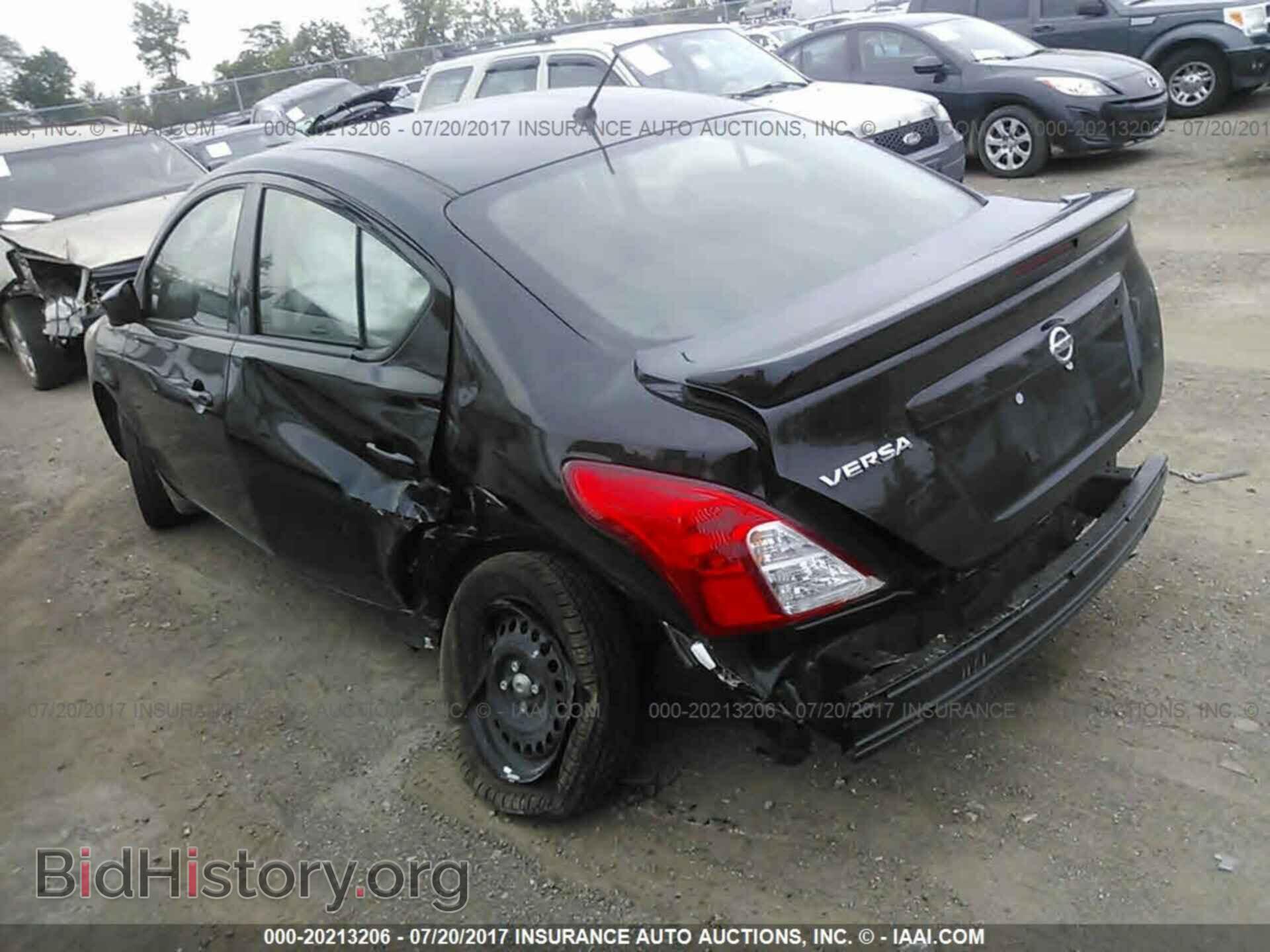 2017 Nissan Versa - VIN: 3N1CN7AP9HL832425 - Фото 3