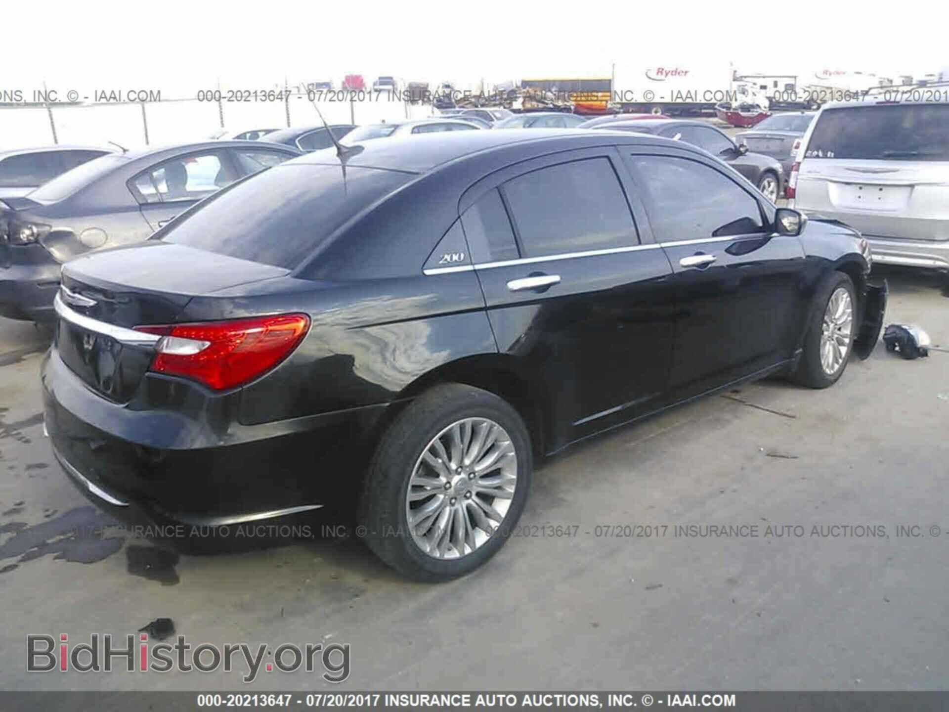 2011 Chrysler 200 - VIN: 1C3BC2FG7BN517709 - Фото 4