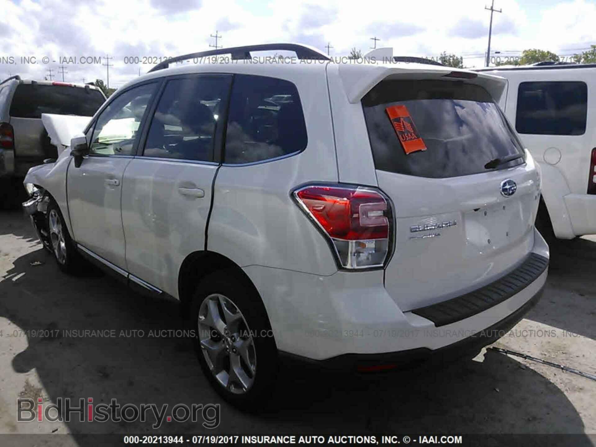 2017 Subaru Forester - VIN: JF2SJAWC8HH588905 - Фото 3
