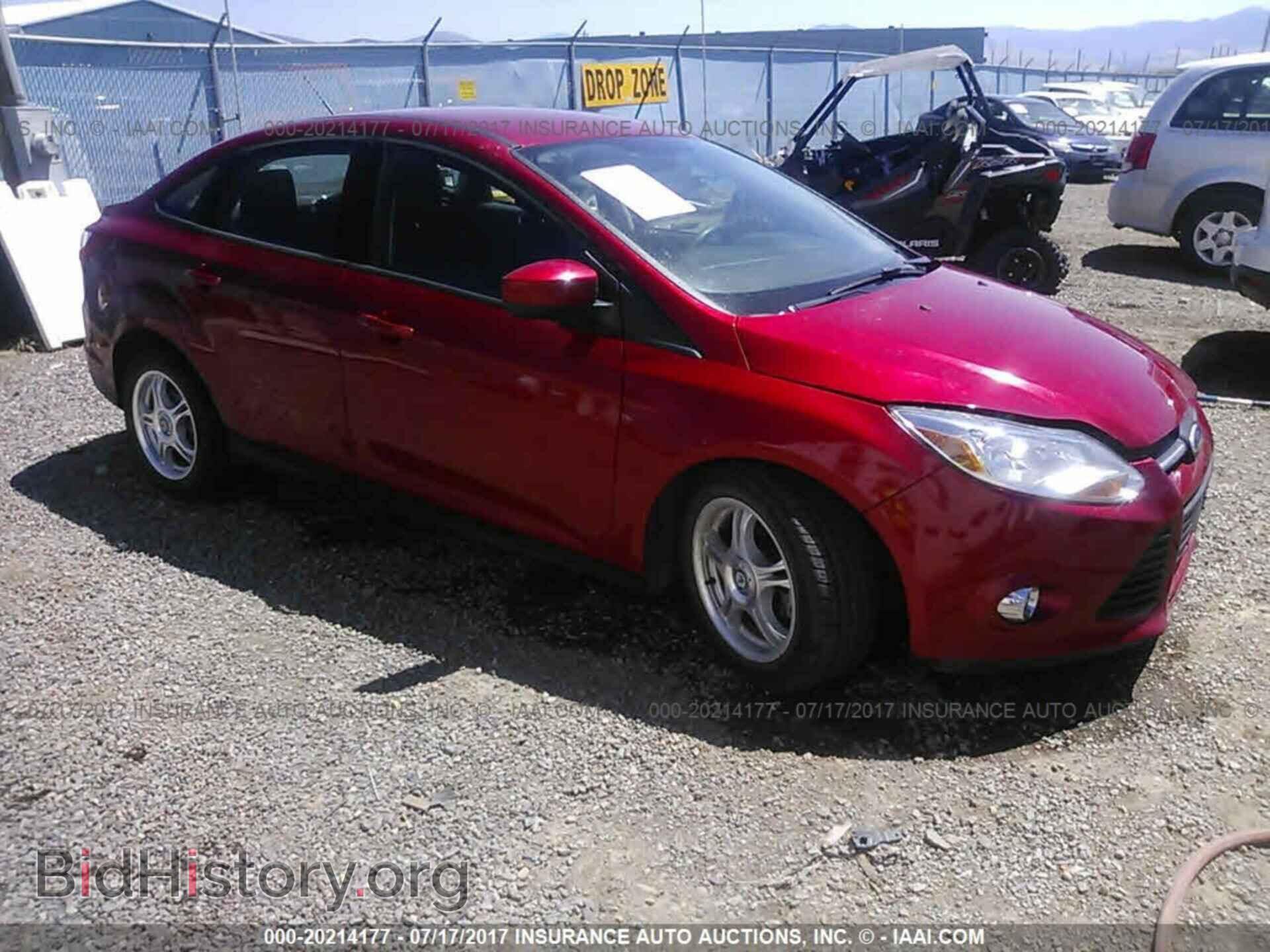 Photo 1FAHP3F29CL244568 - Ford Focus 2012
