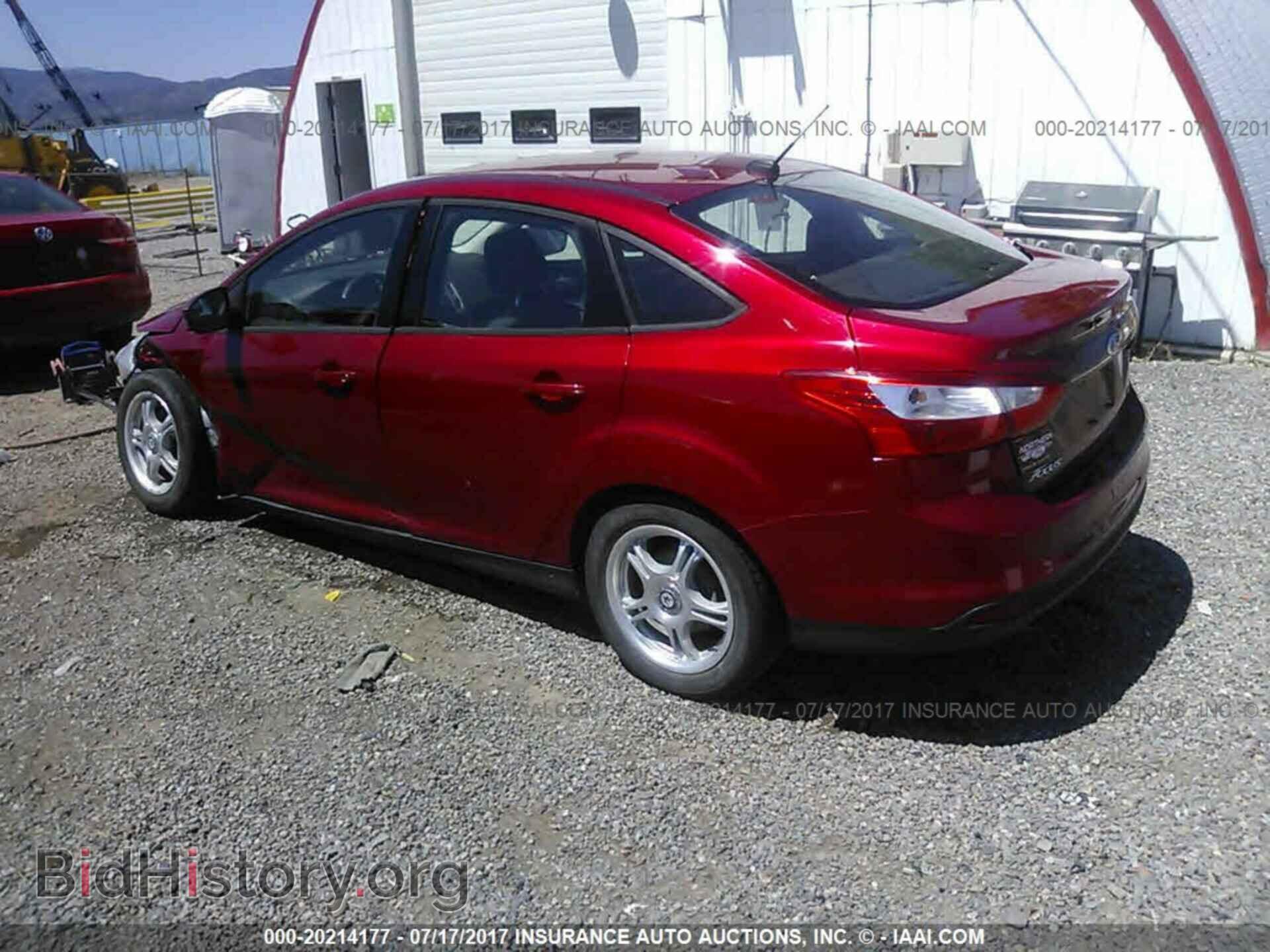 2012 Ford Focus - VIN: 1FAHP3F29CL244568 - Photo 3