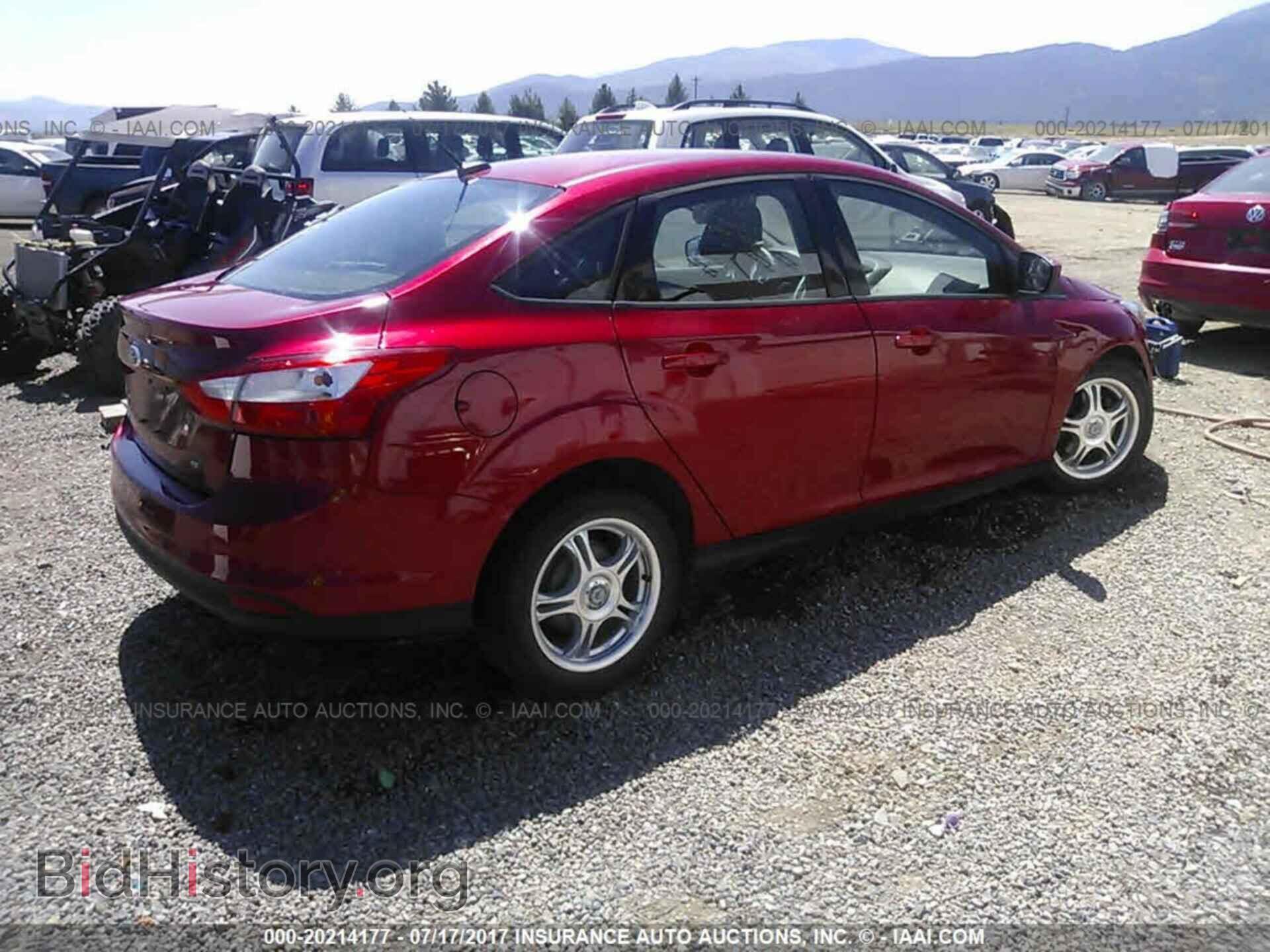 2012 Ford Focus - VIN: 1FAHP3F29CL244568 - Photo 4