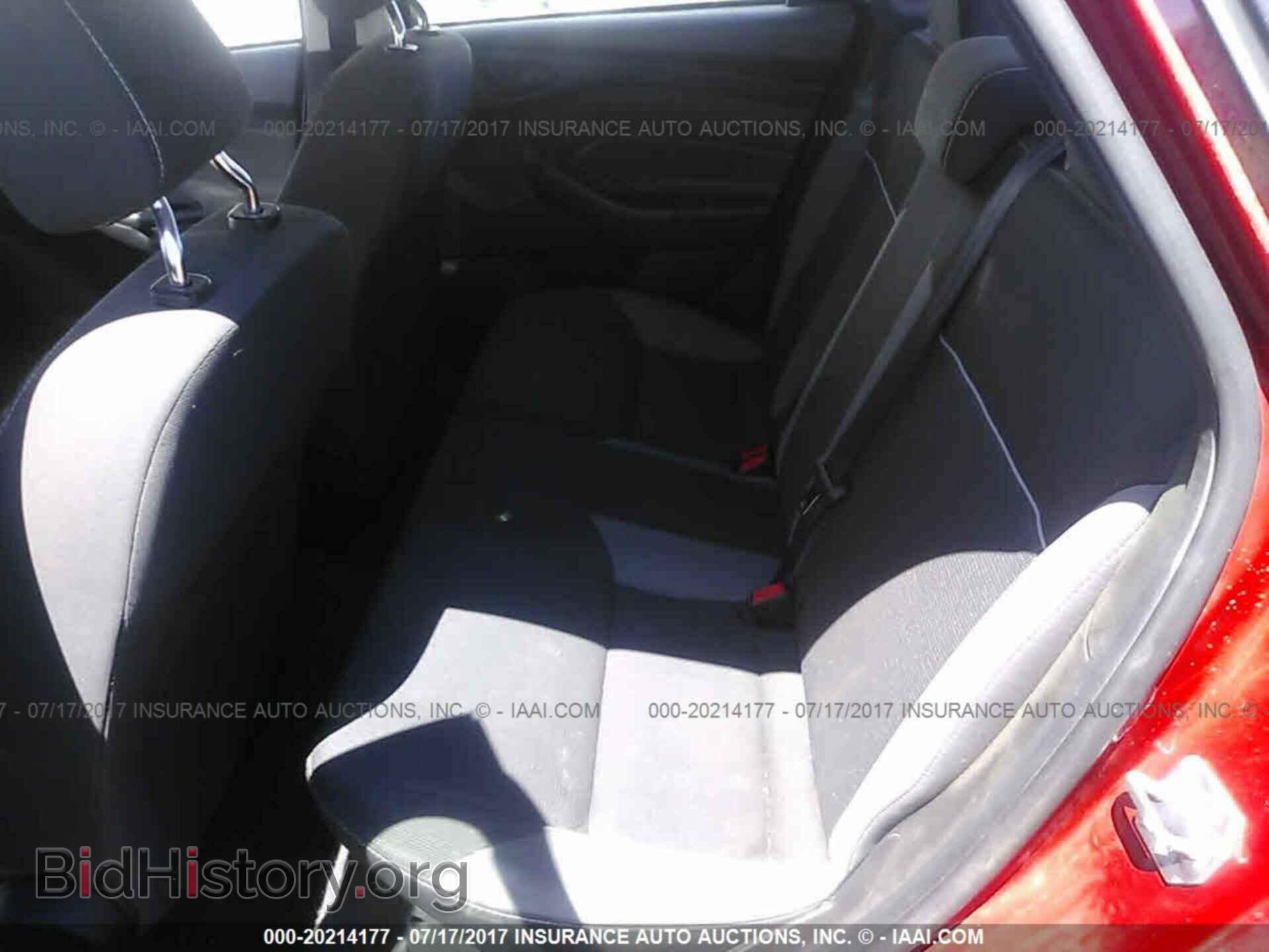 2012 Ford Focus - VIN: 1FAHP3F29CL244568 - Photo 8