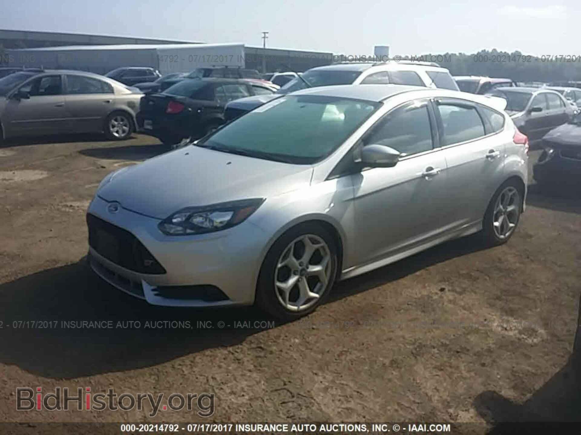 2013 Ford Focus - VIN: 1FADP3L94DL172230 - Photo 2