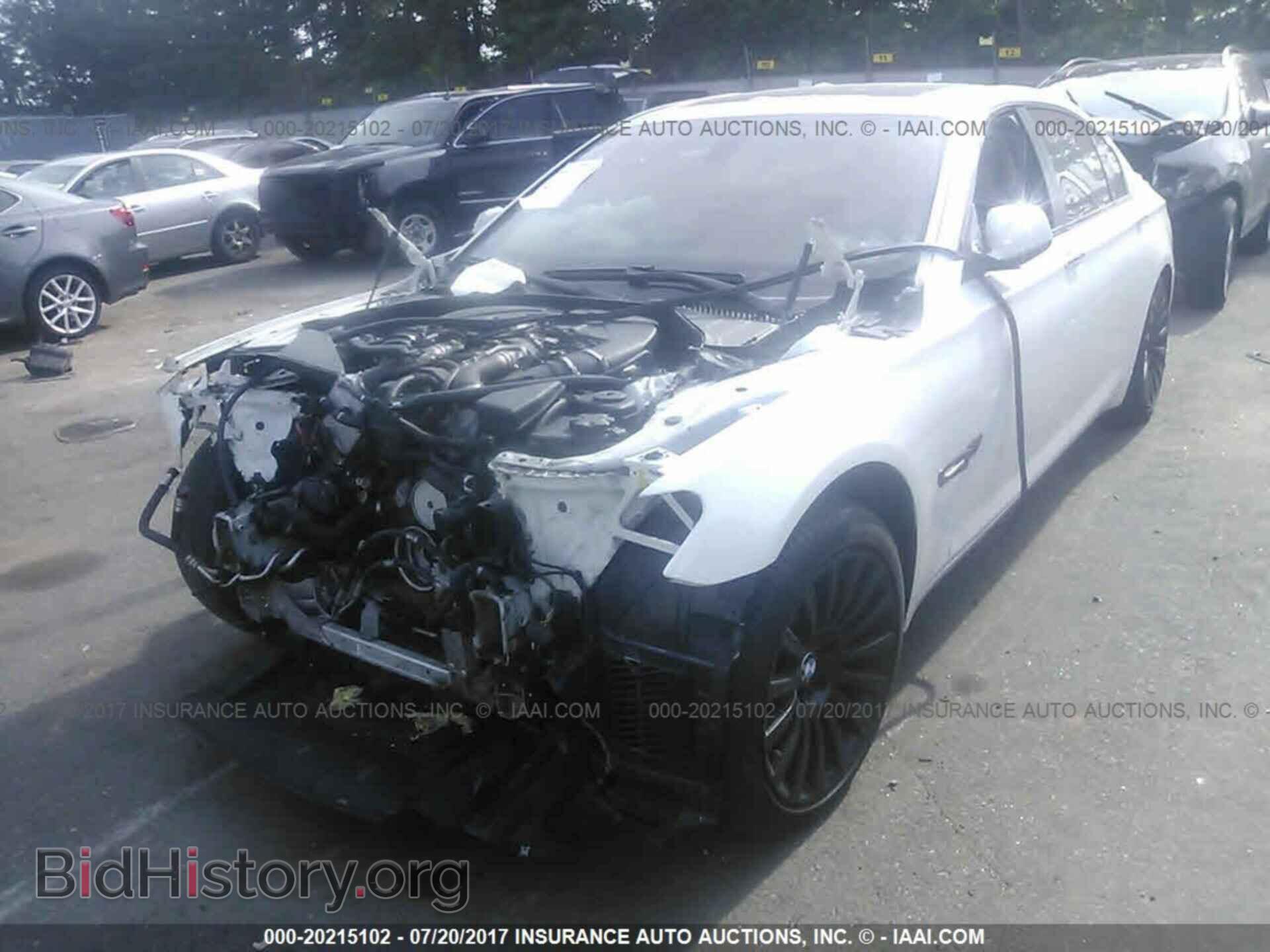 2012 Bmw 750 - VIN: WBAKB8C55CC962805 - Фото 2