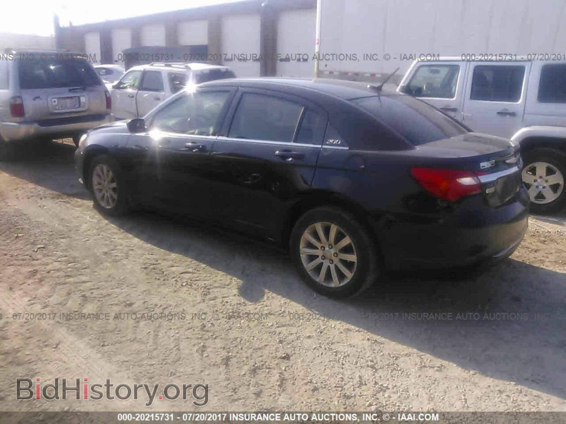 2013 Chrysler 200 - VIN: 1C3CCBBG1DN527813 - Фото 3