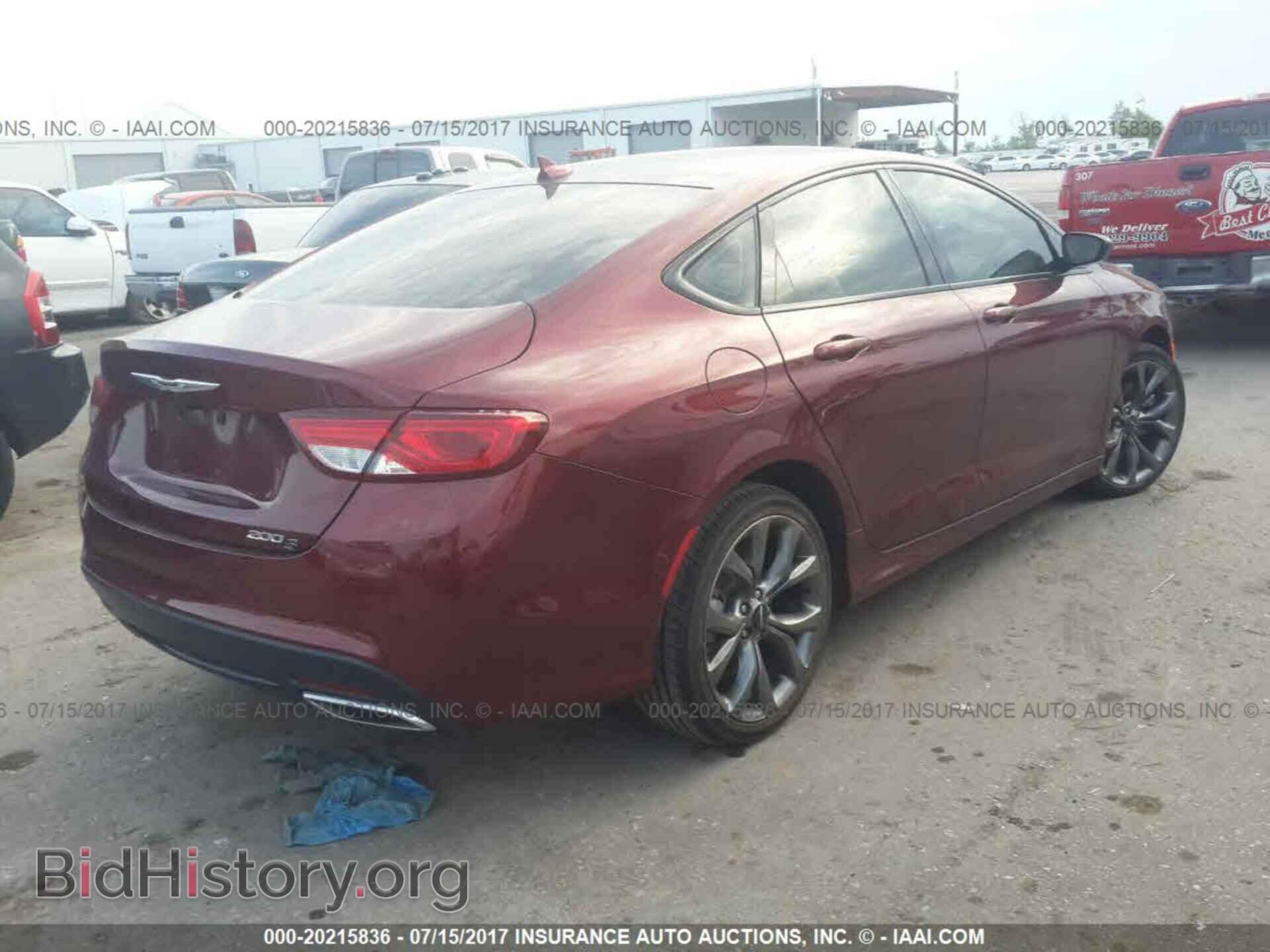 2016 Chrysler 200 - VIN: 1C3CCCBB5GN134279 - Photo 4