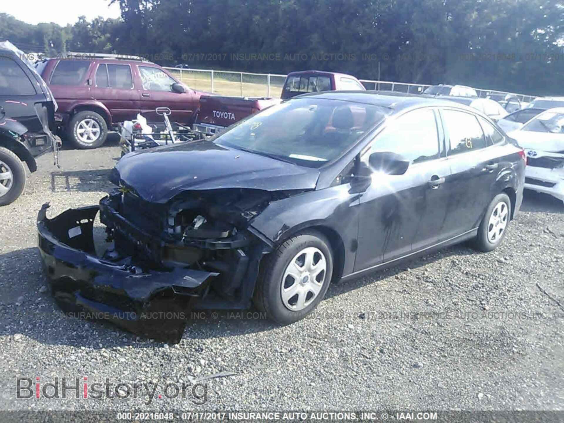 2013 Ford Focus - VIN: 1FADP3E2XDL161927 - Photo 2