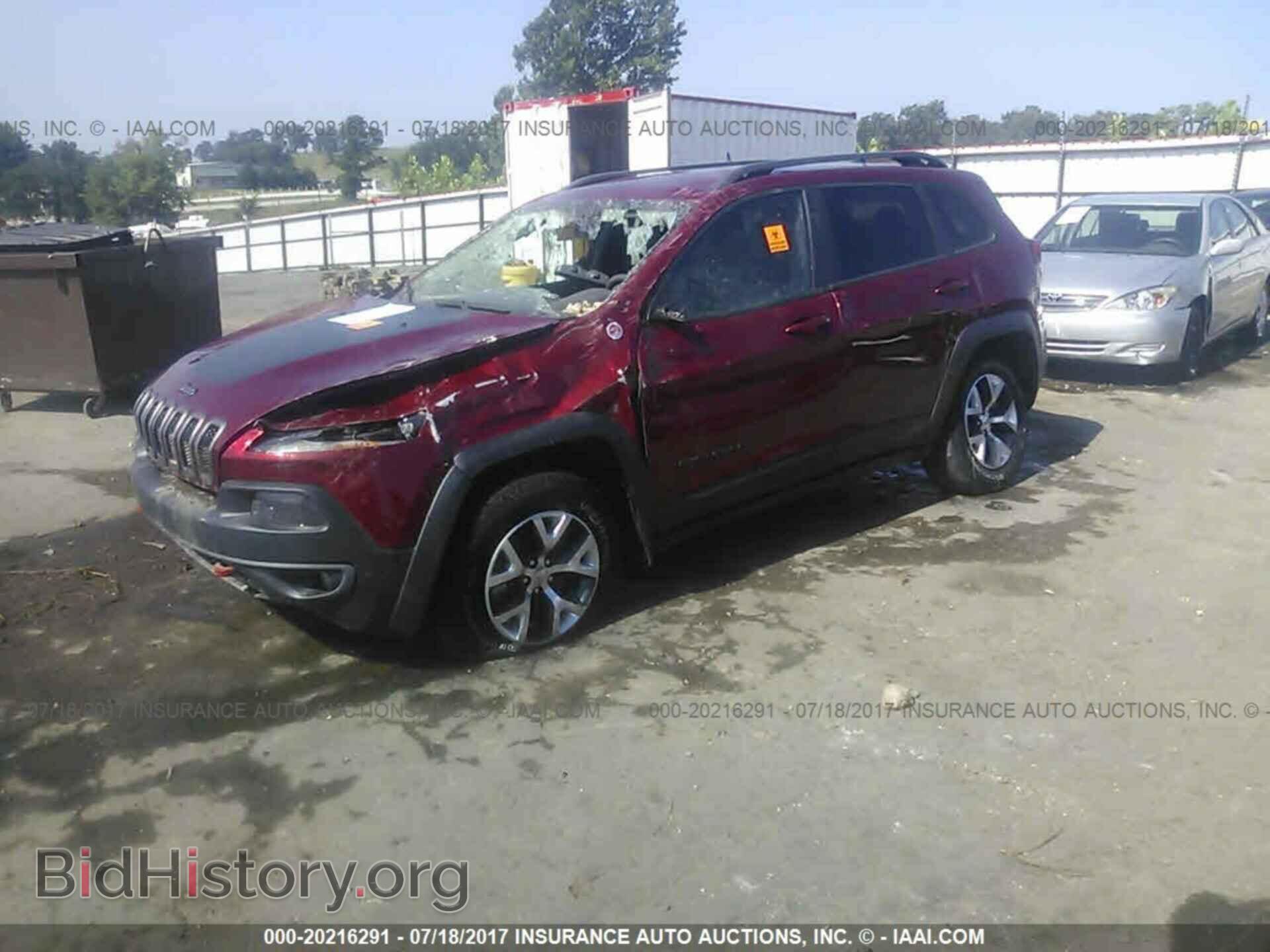 2015 Jeep Cherokee - VIN: 1C4PJMBS8FW624099 - Фото 2