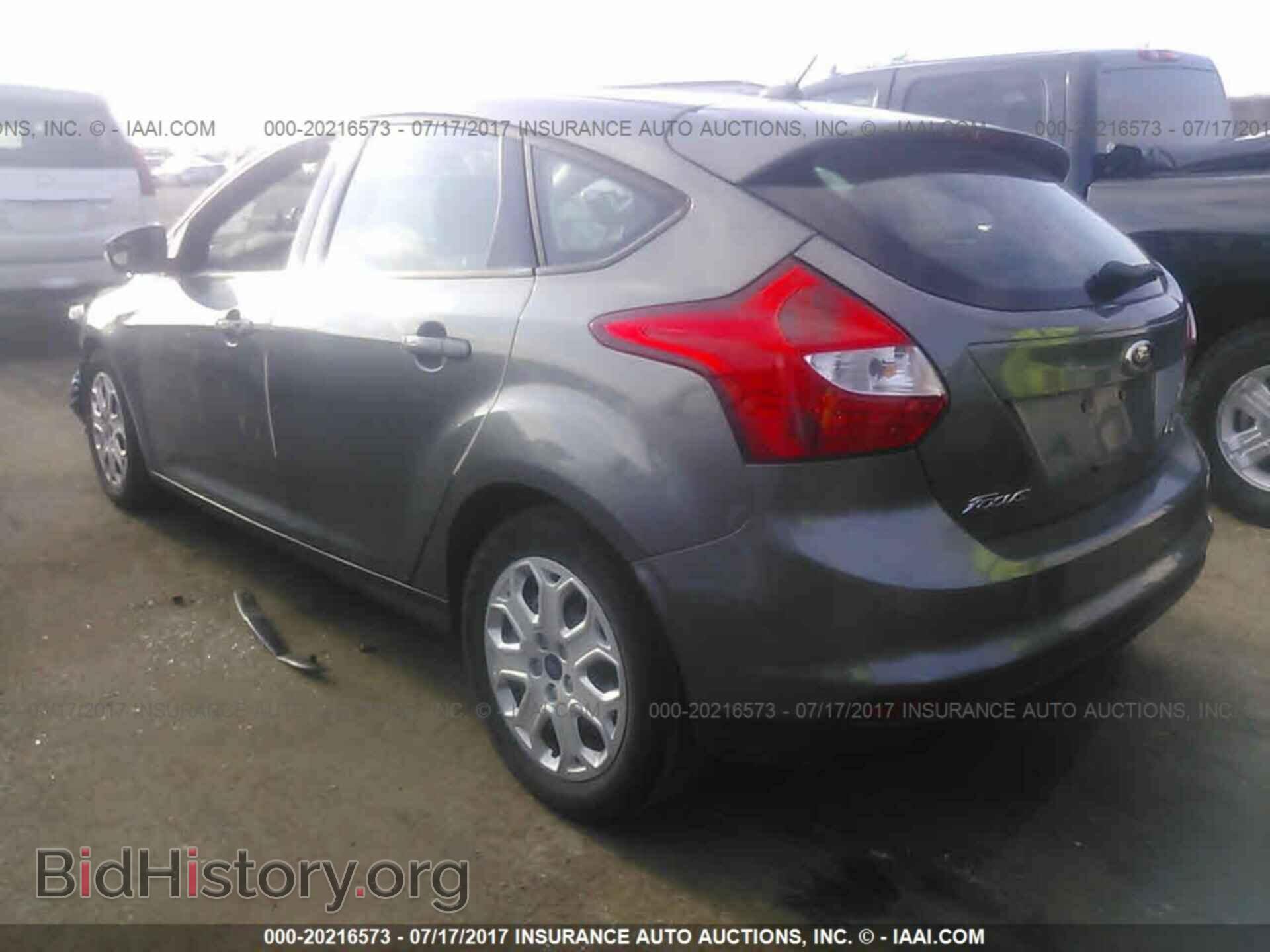2012 Ford Focus - VIN: 1FAHP3K26CL354483 - Photo 3