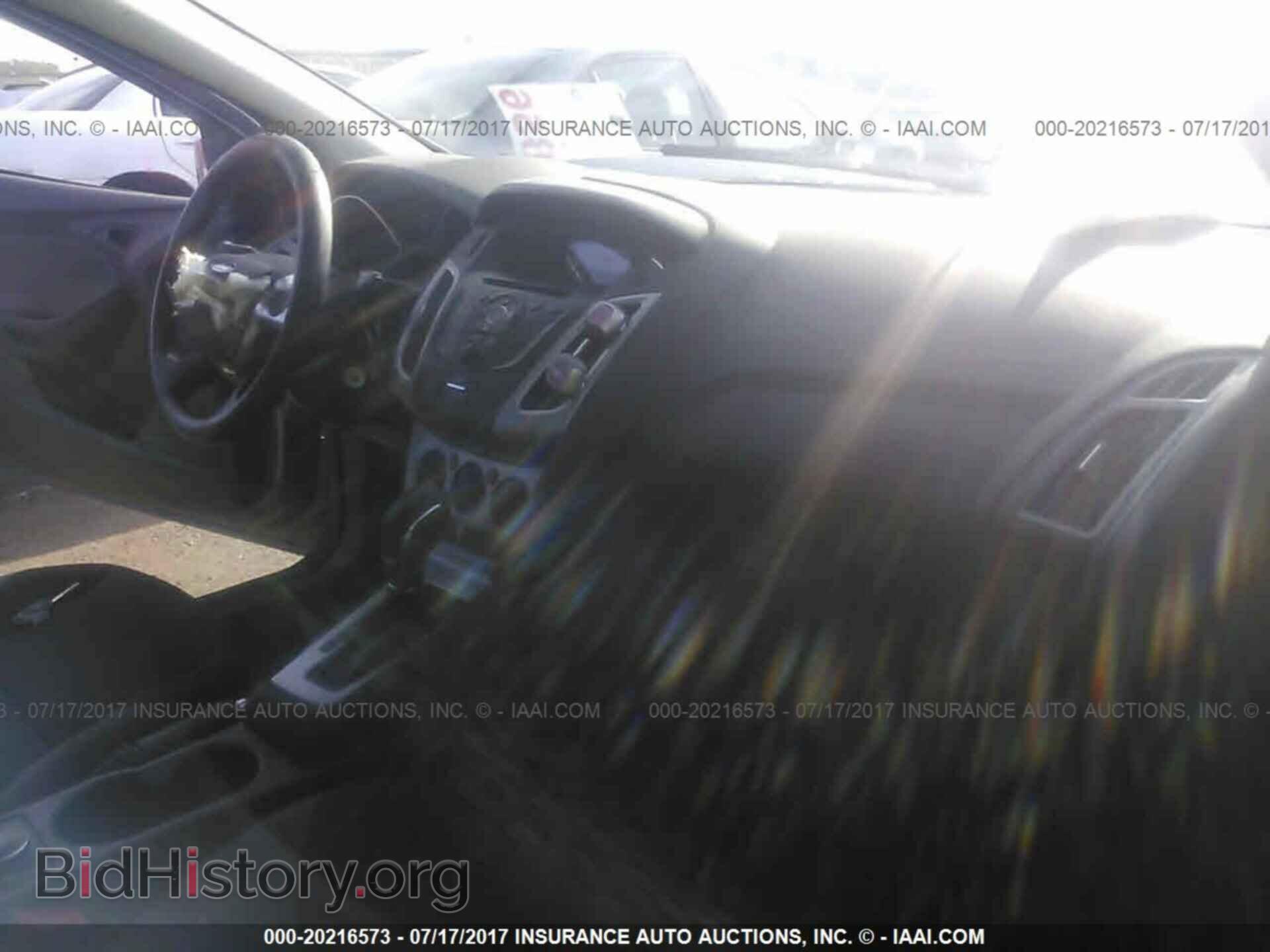 2012 Ford Focus - VIN: 1FAHP3K26CL354483 - Photo 5