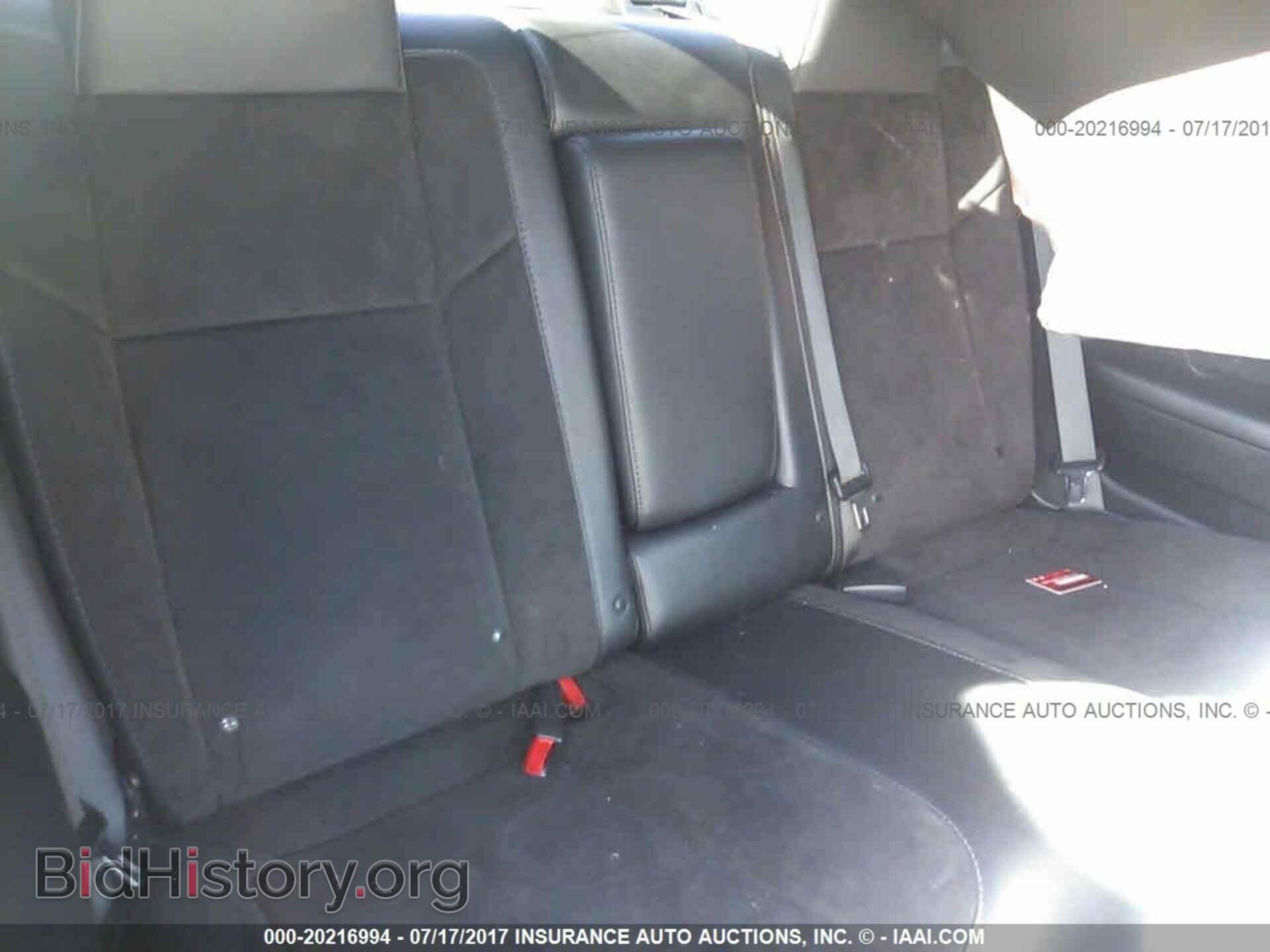 2015 Dodge Challenger - VIN: 2C3CDZFJ9FH739978 - Photo 8