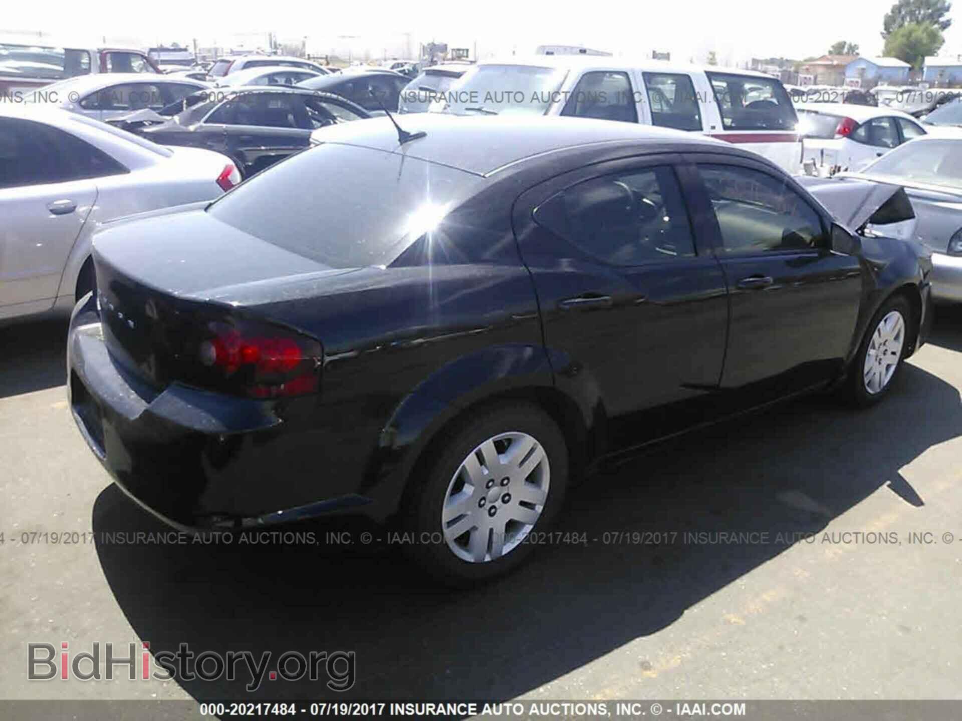 2011 Dodge Avenger - VIN: 1B3BD4FB3BN608437 - Фото 4