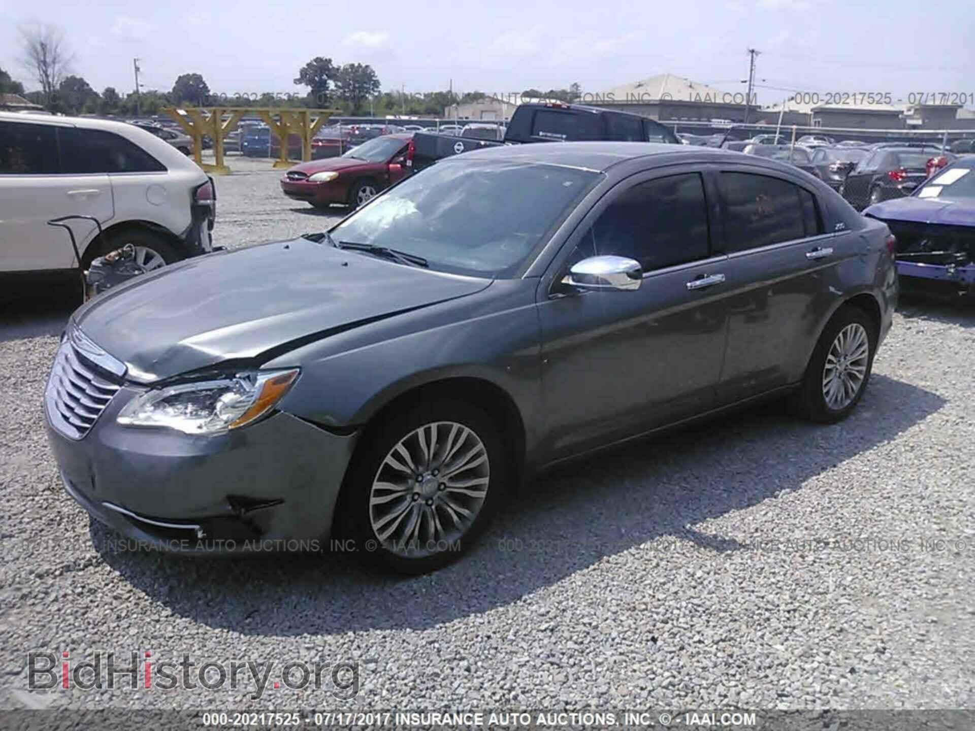 2012 Chrysler 200 - VIN: 1C3CCBCB7CN305407 - Photo 2
