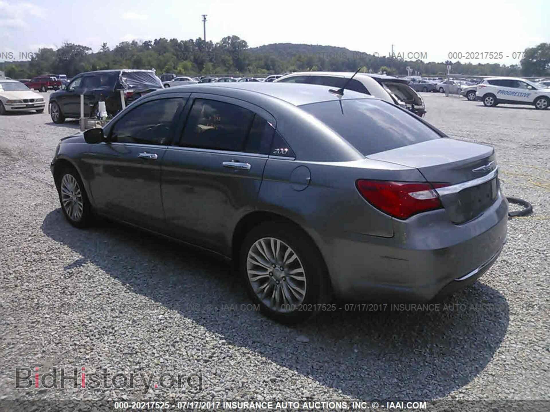 2012 Chrysler 200 - VIN: 1C3CCBCB7CN305407 - Photo 3