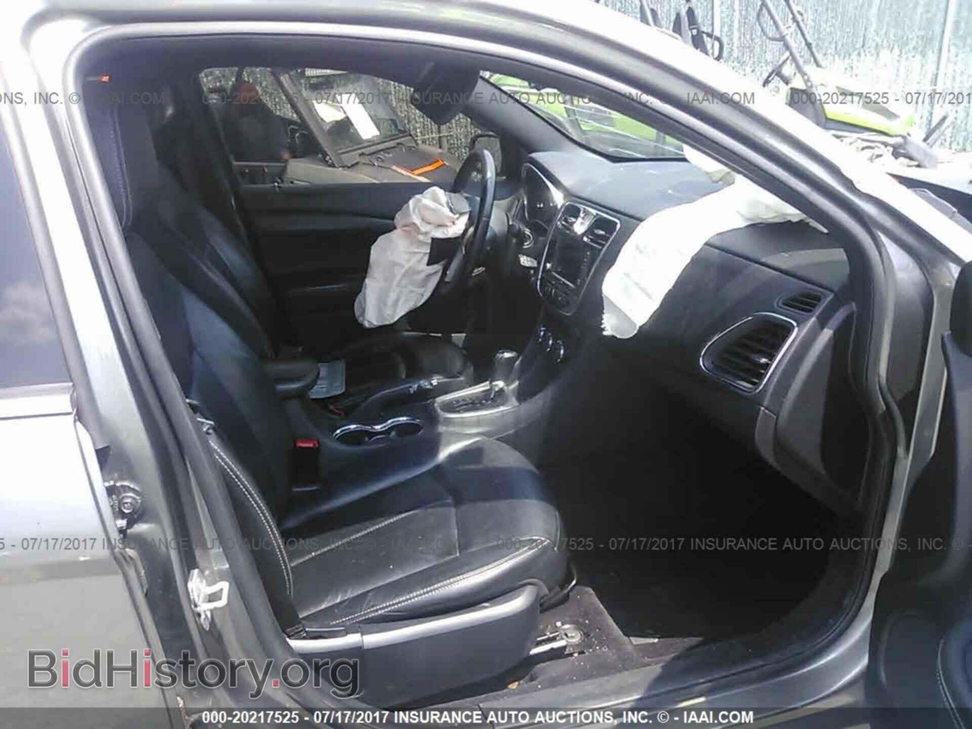 2012 Chrysler 200 - VIN: 1C3CCBCB7CN305407 - Photo 5