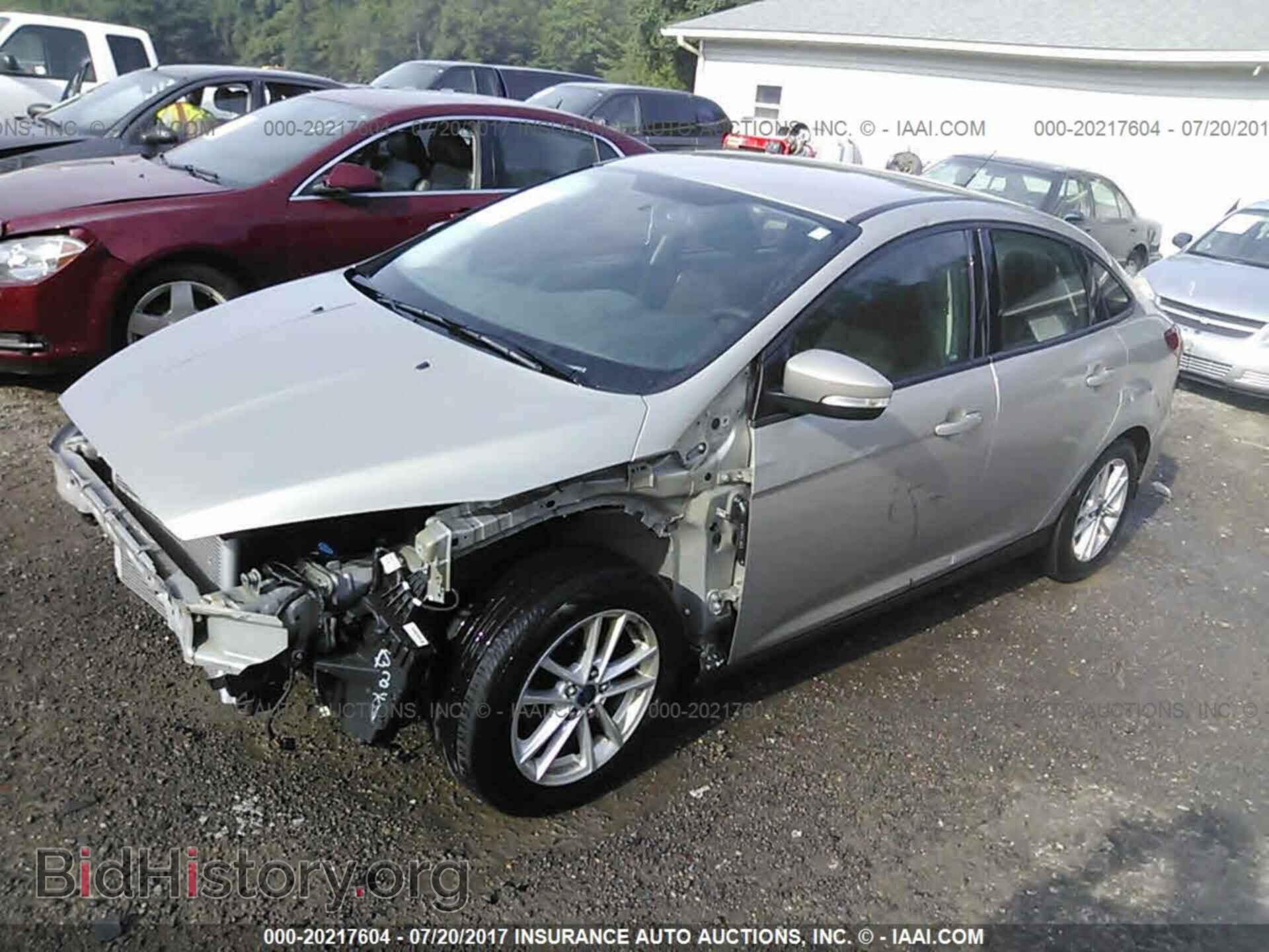 2016 Ford Focus - VIN: 1FADP3F22GL237319 - Фото 2
