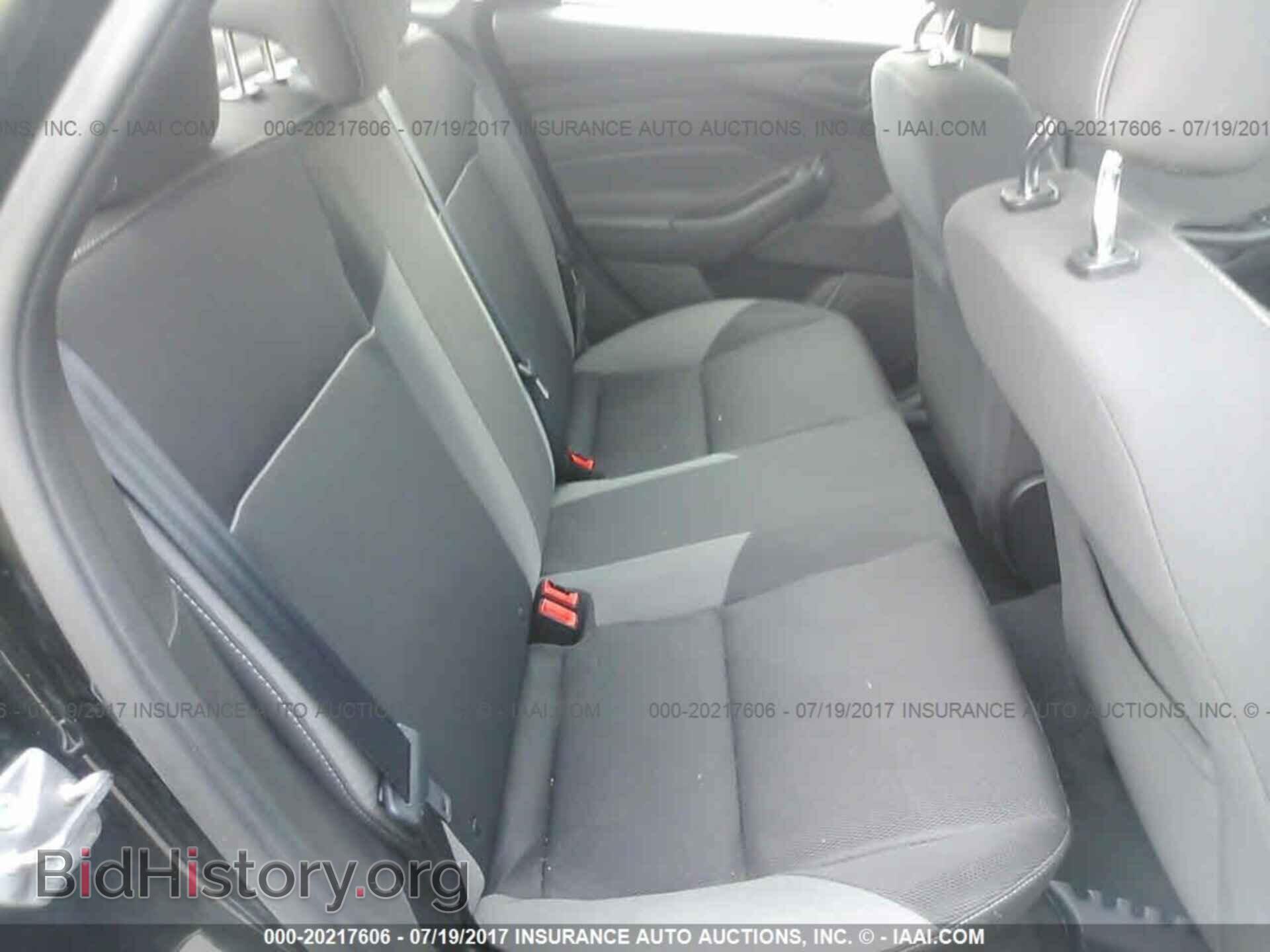 2012 Ford Focus - VIN: 1FAHP3F23CL169365 - Photo 8