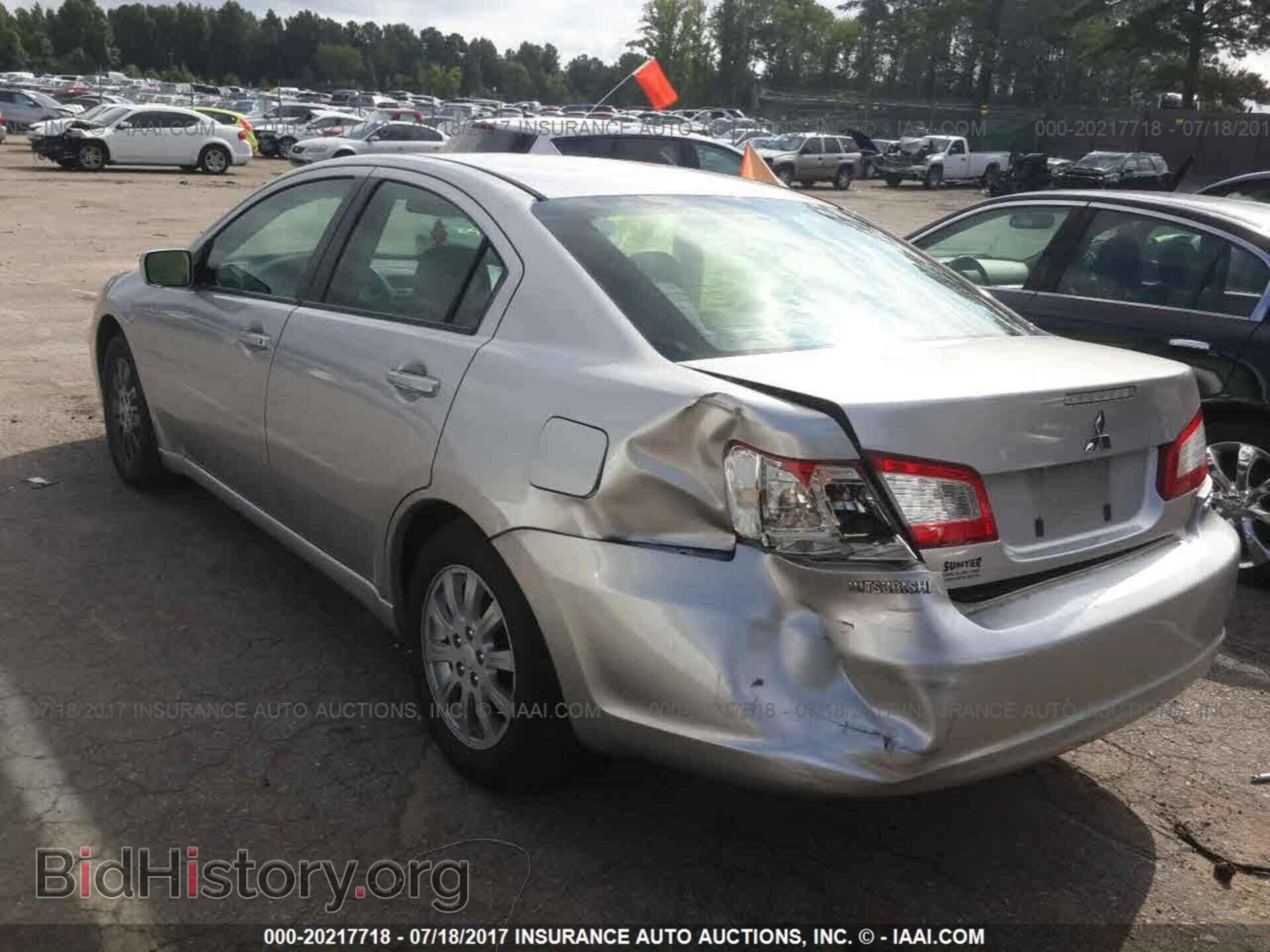 2011 Mitsubishi Galant - VIN: 4A32B2FF9BE010443 - Фото 3