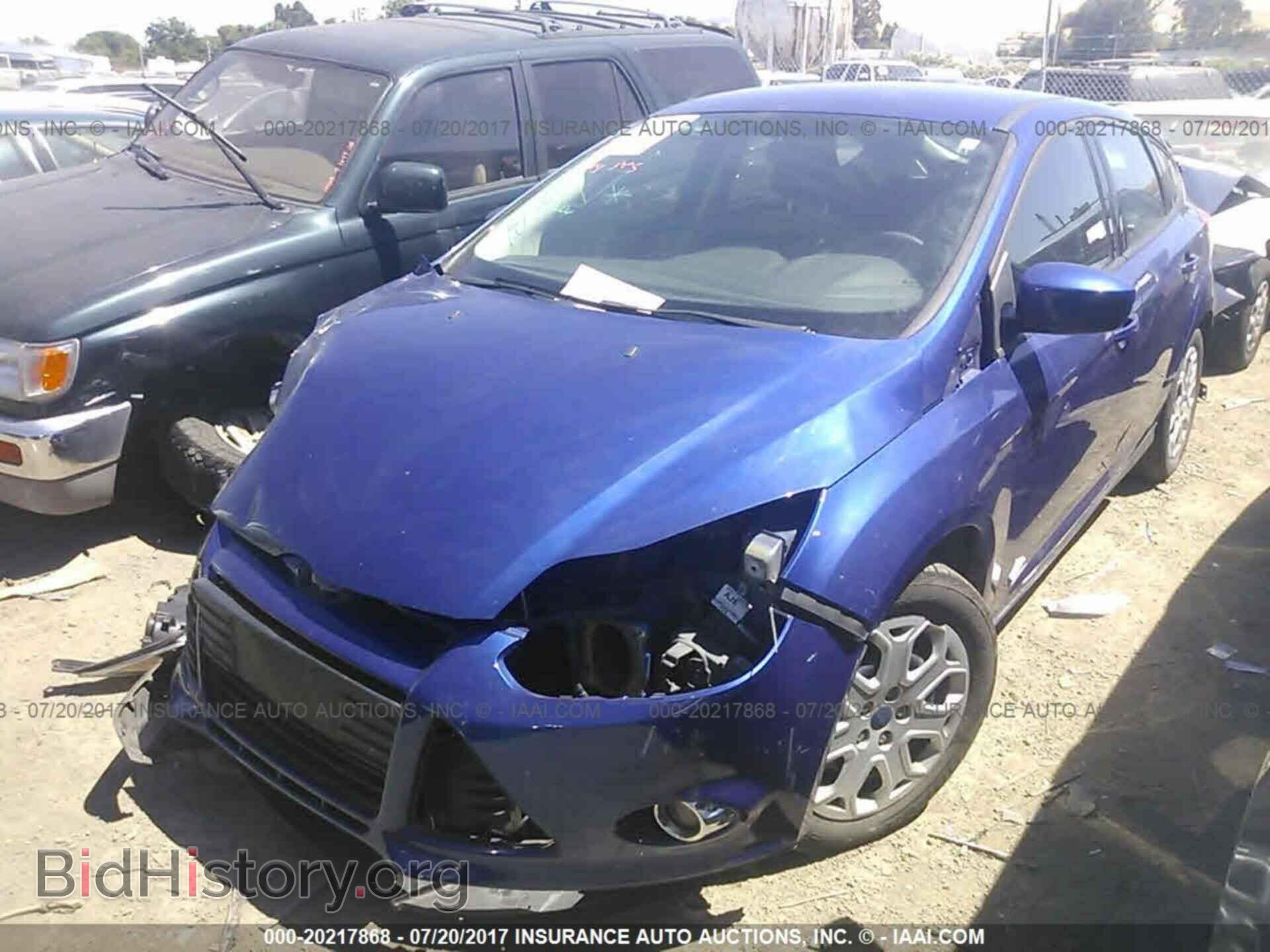 2012 Ford Focus - VIN: 1FAHP3K21CL429848 - Photo 2