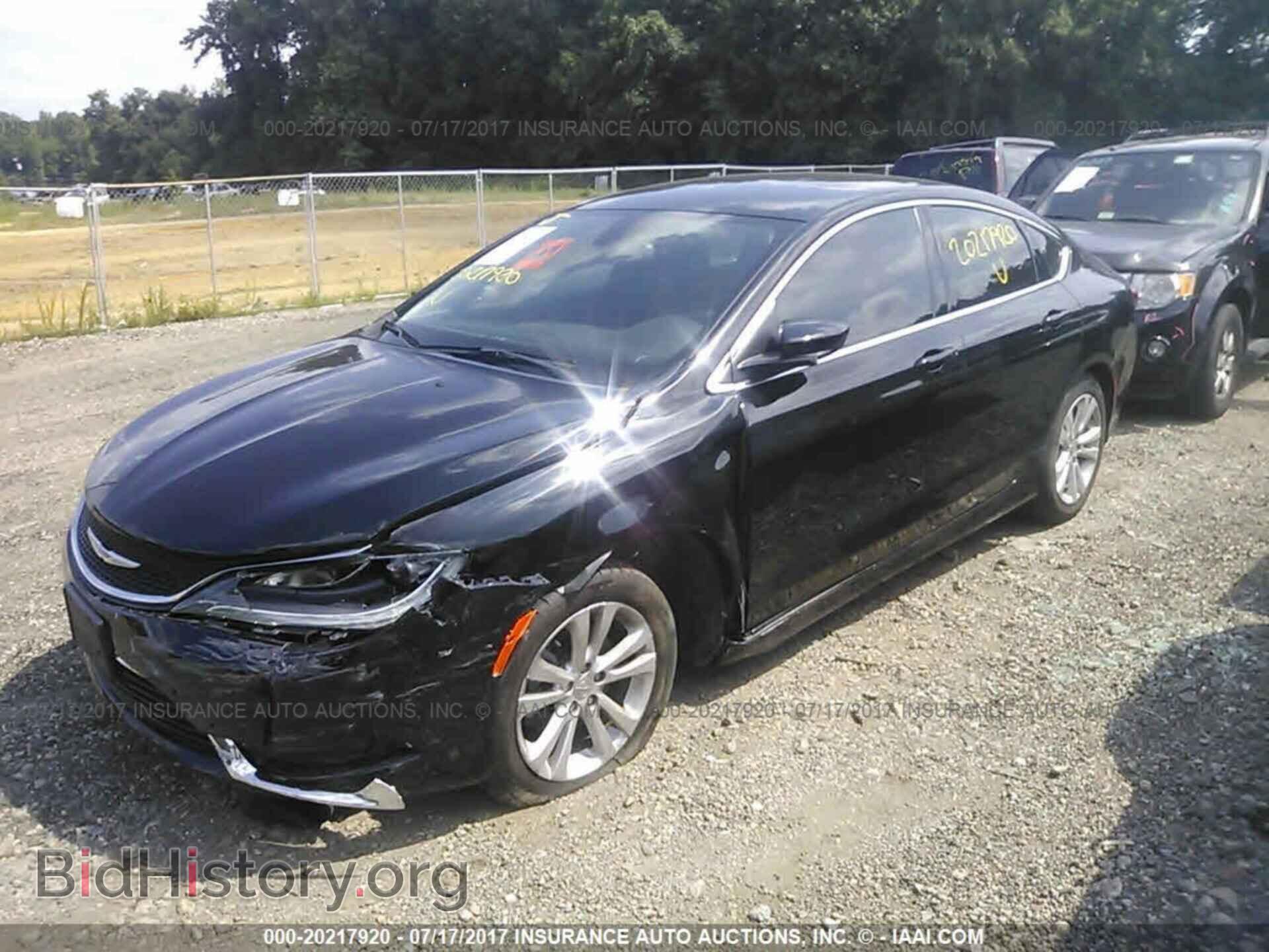 2015 Chrysler 200 - VIN: 1C3CCCAB6FN609907 - Photo 2