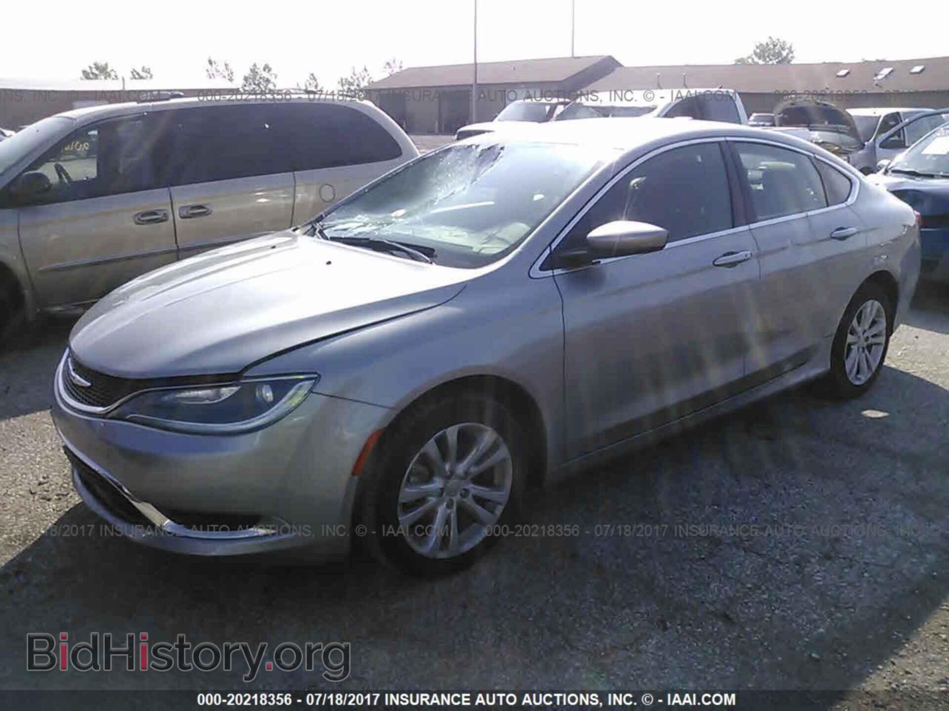 2015 Chrysler 200 - VIN: 1C3CCCAB2FN668145 - Photo 2