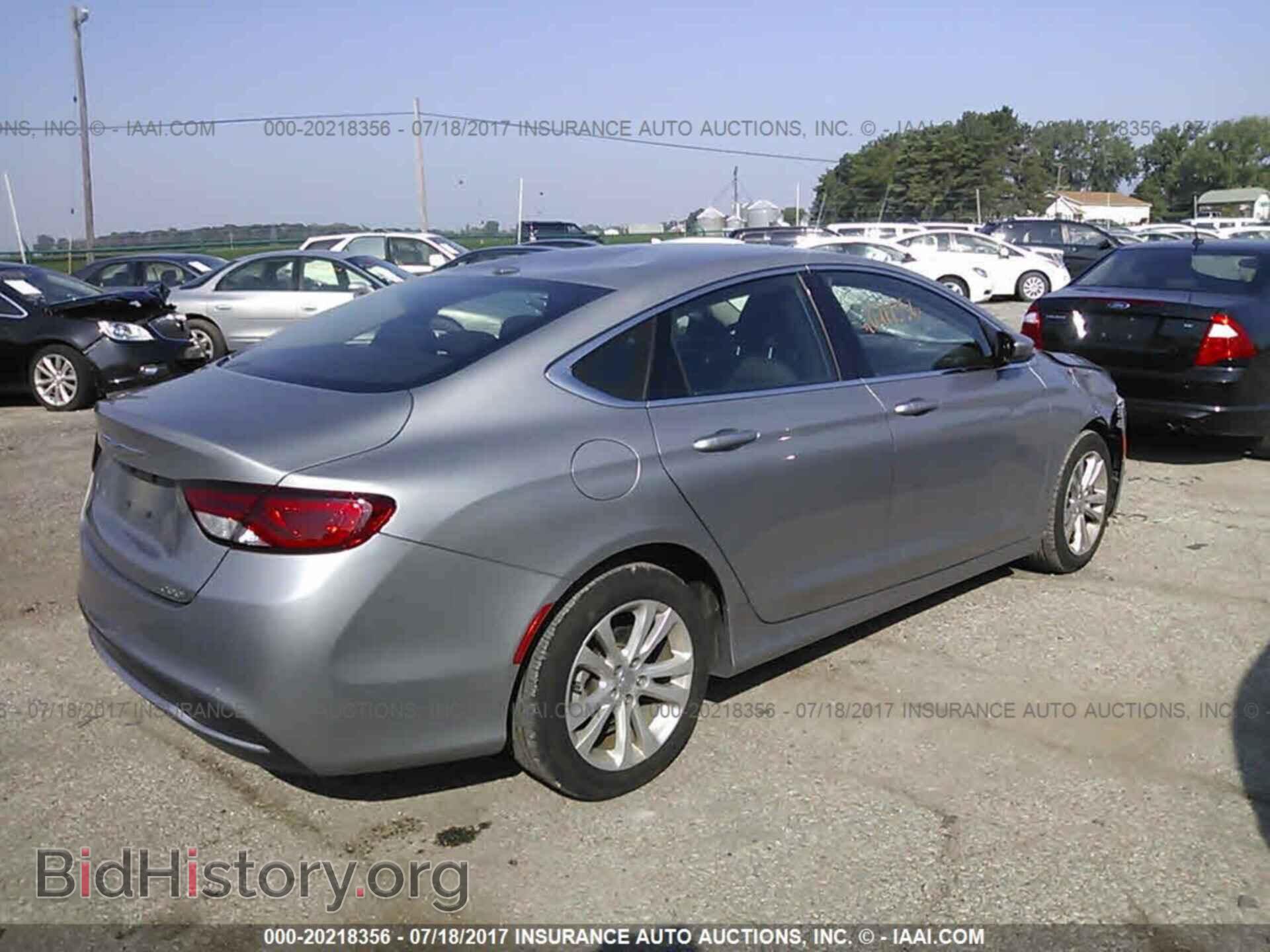2015 Chrysler 200 - VIN: 1C3CCCAB2FN668145 - Photo 4