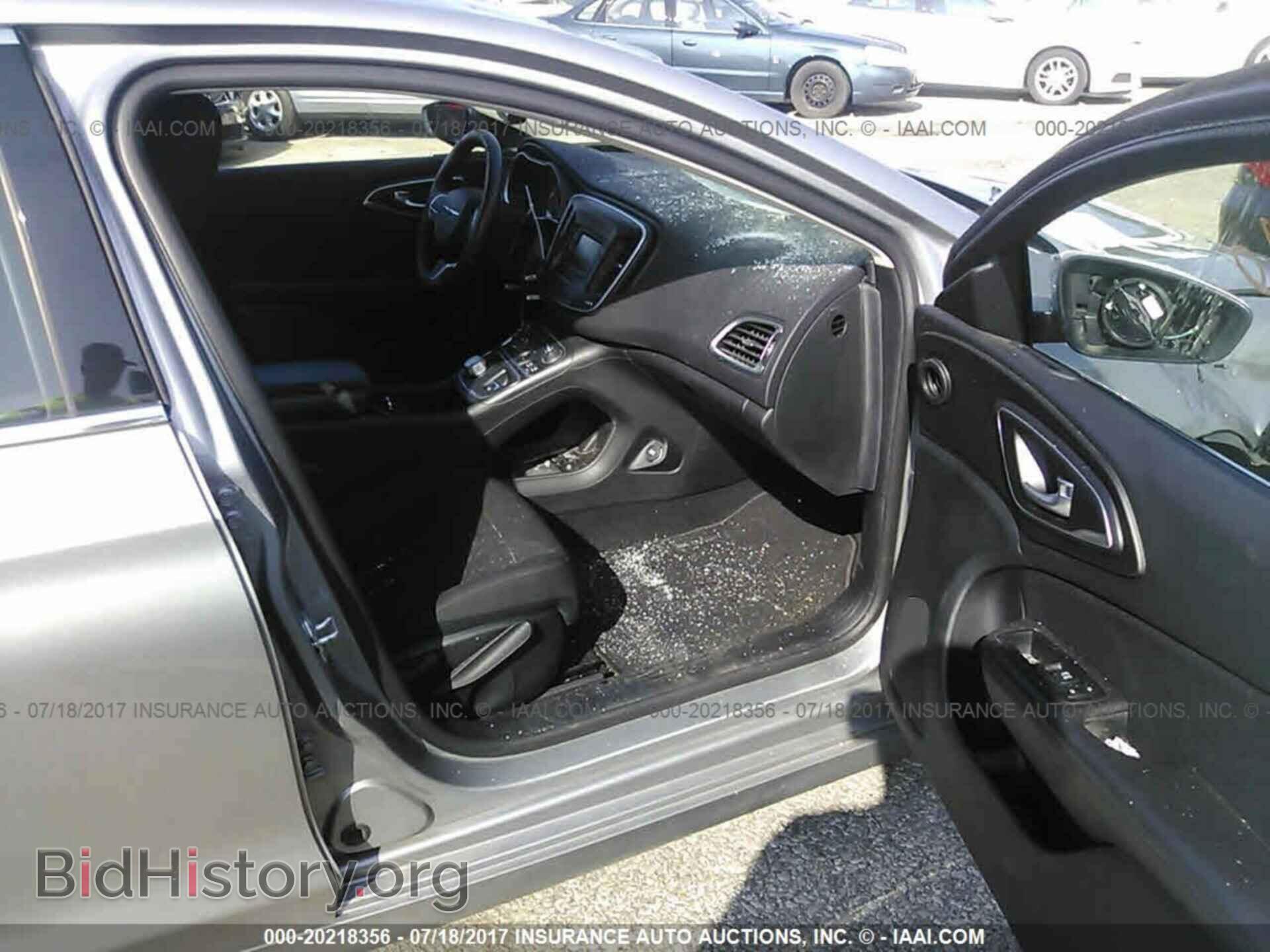 2015 Chrysler 200 - VIN: 1C3CCCAB2FN668145 - Photo 5