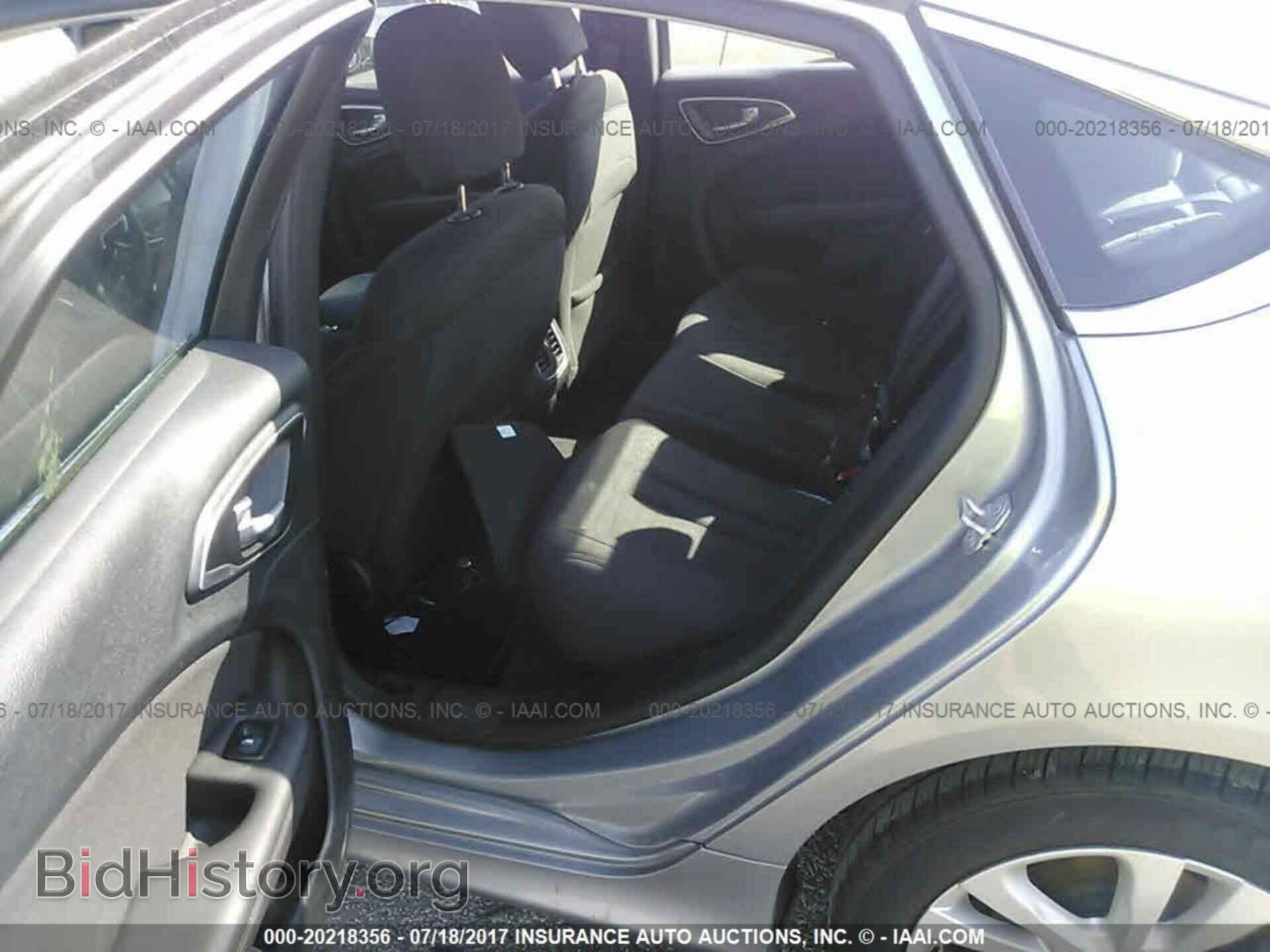 2015 Chrysler 200 - VIN: 1C3CCCAB2FN668145 - Photo 8
