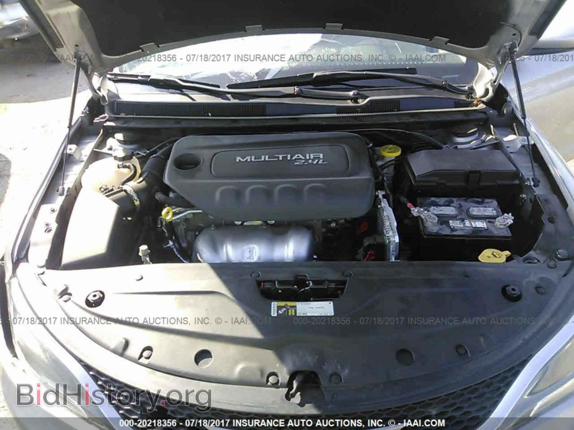2015 Chrysler 200 - VIN: 1C3CCCAB2FN668145 - Photo 10