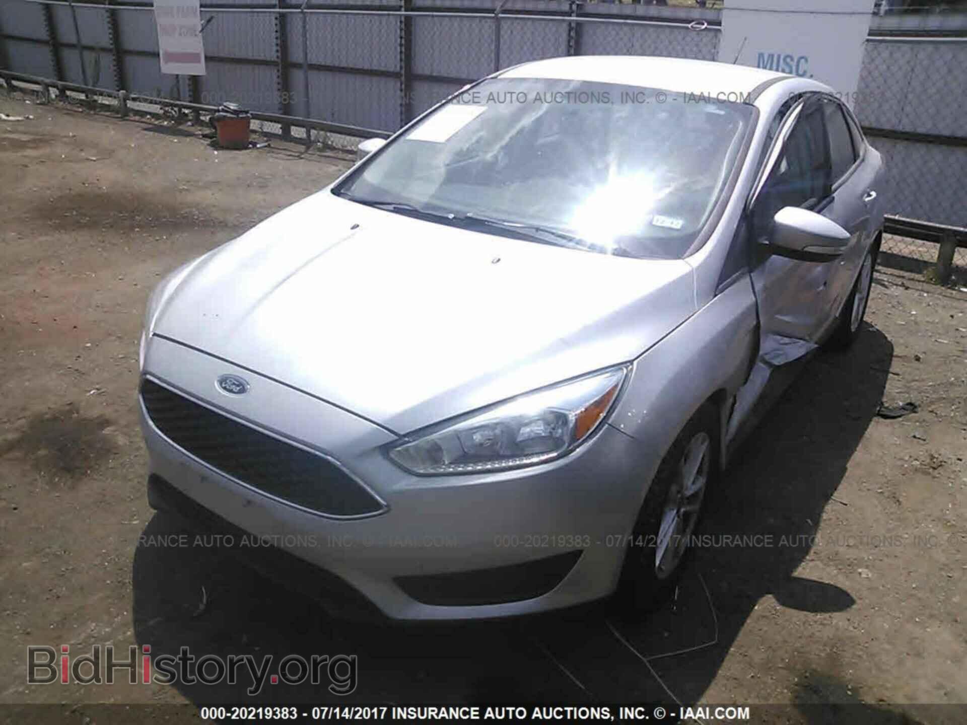 2015 Ford Focus - VIN: 1FADP3F28FL224508 - Photo 2