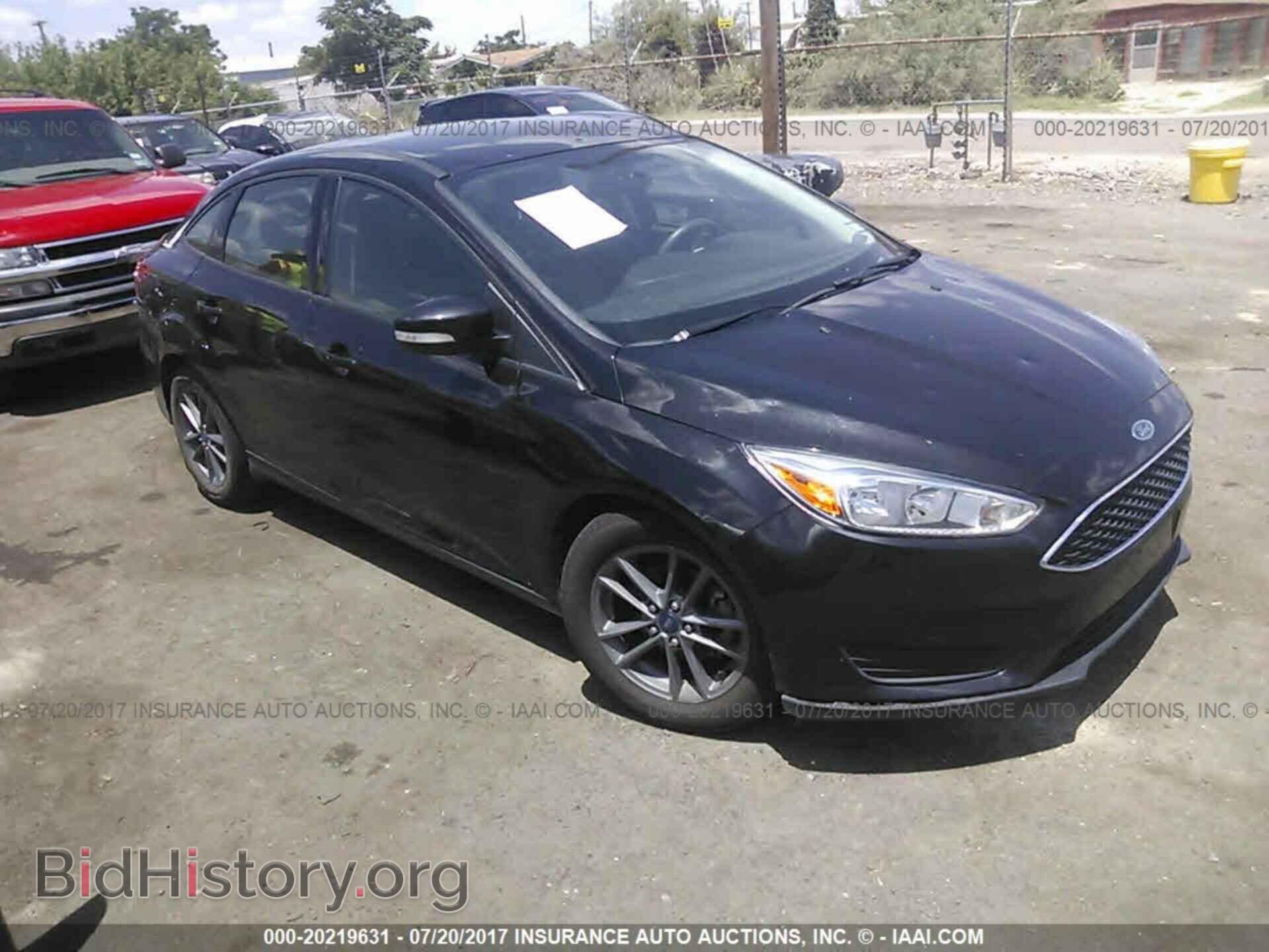 Фотография 1FADP3F2XFL234389 - Ford Focus 2015