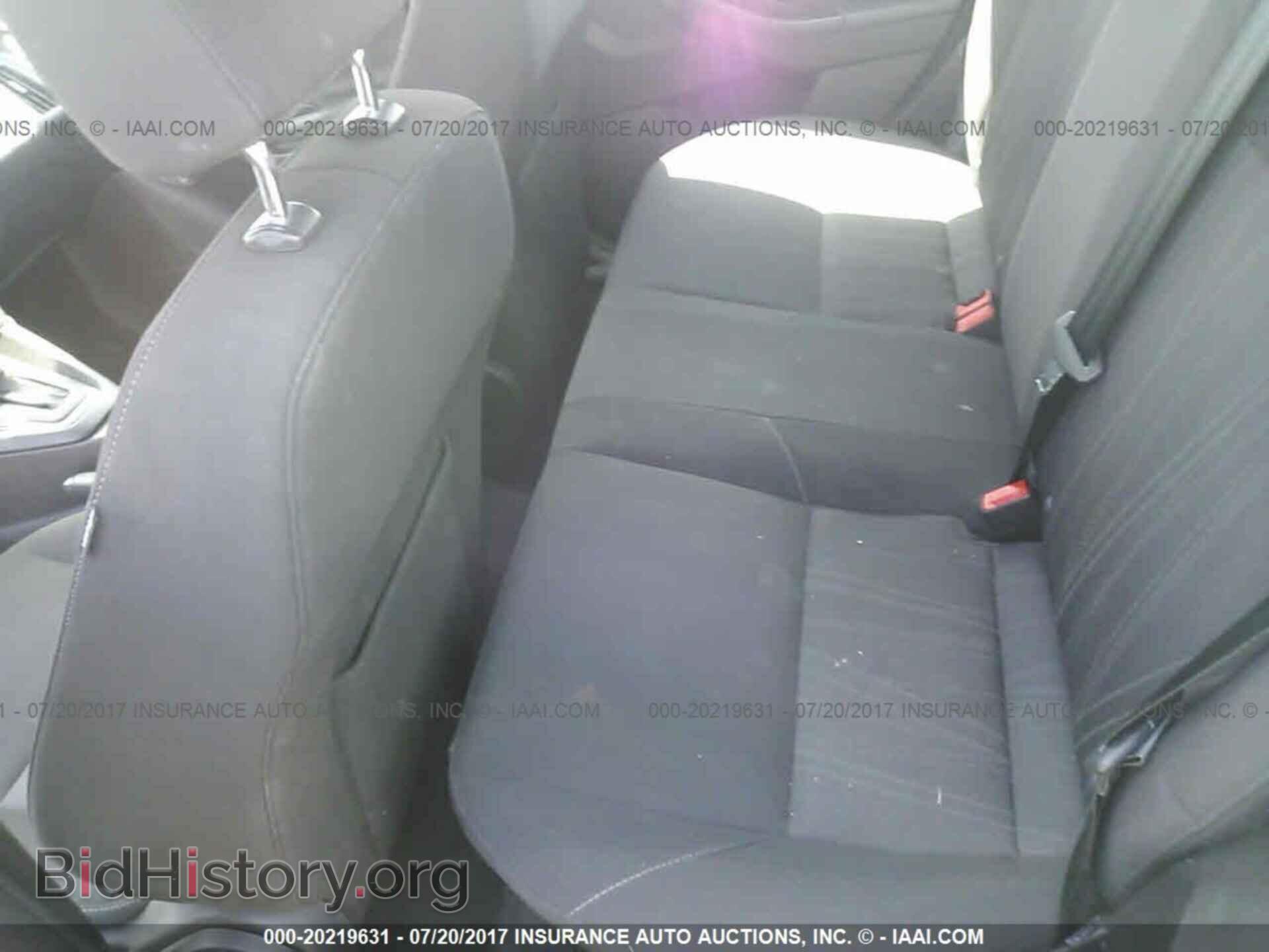 2015 Ford Focus - VIN: 1FADP3F2XFL234389 - Photo 8