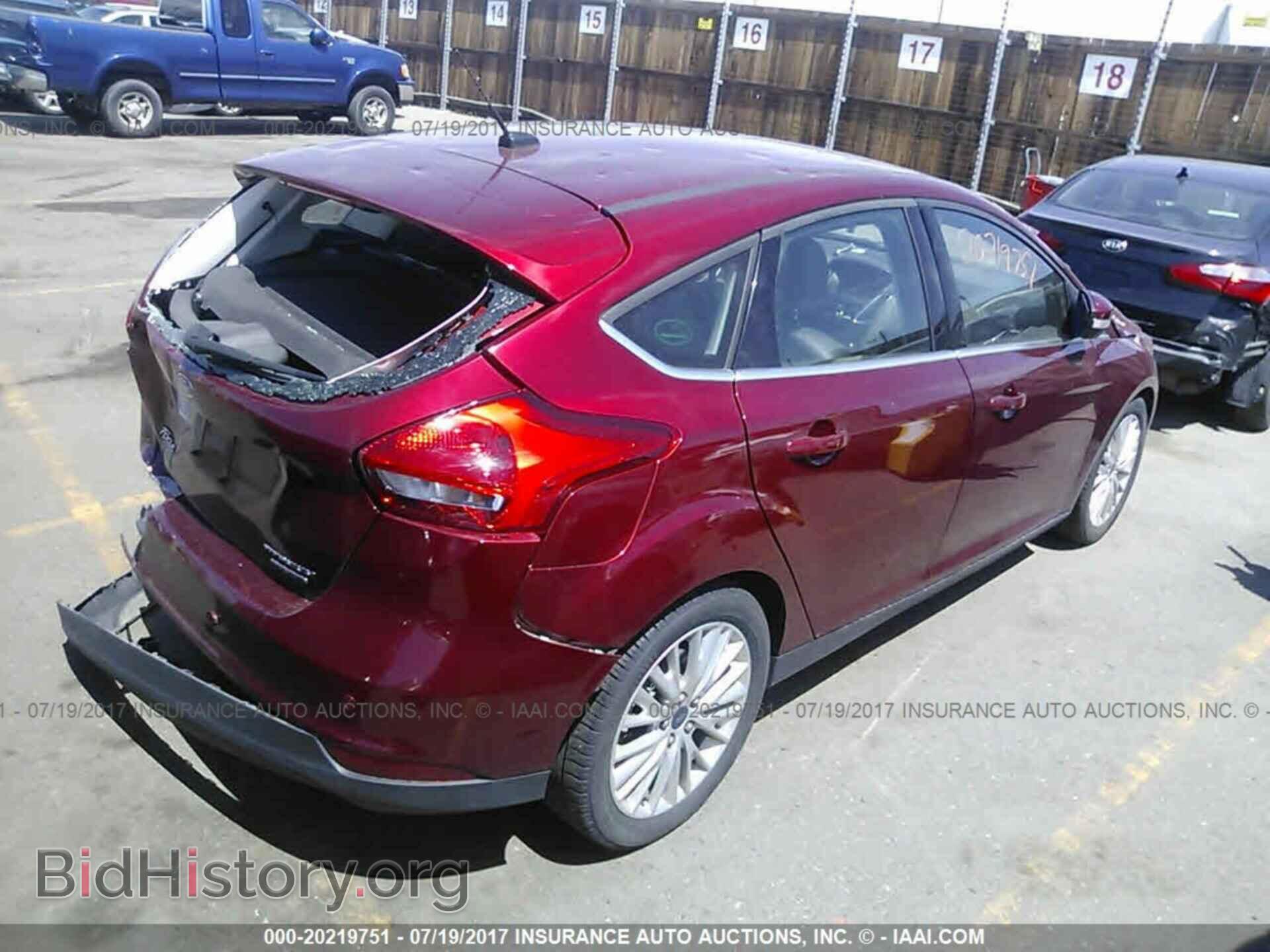 2015 Ford Focus - VIN: 1FADP3N29FL275114 - Photo 4